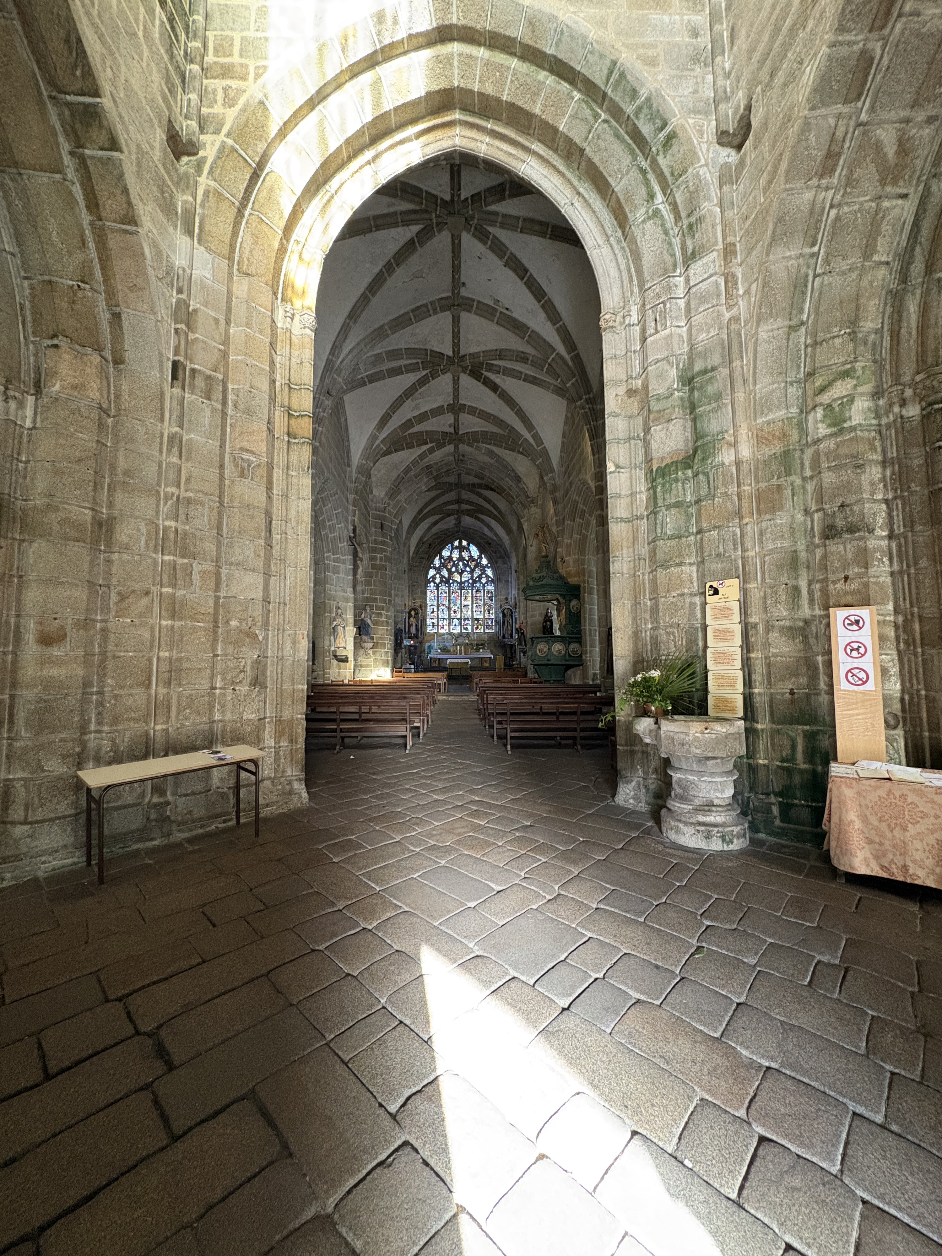 Picture France Locronan 2026-04 12 - Recreation Locronan