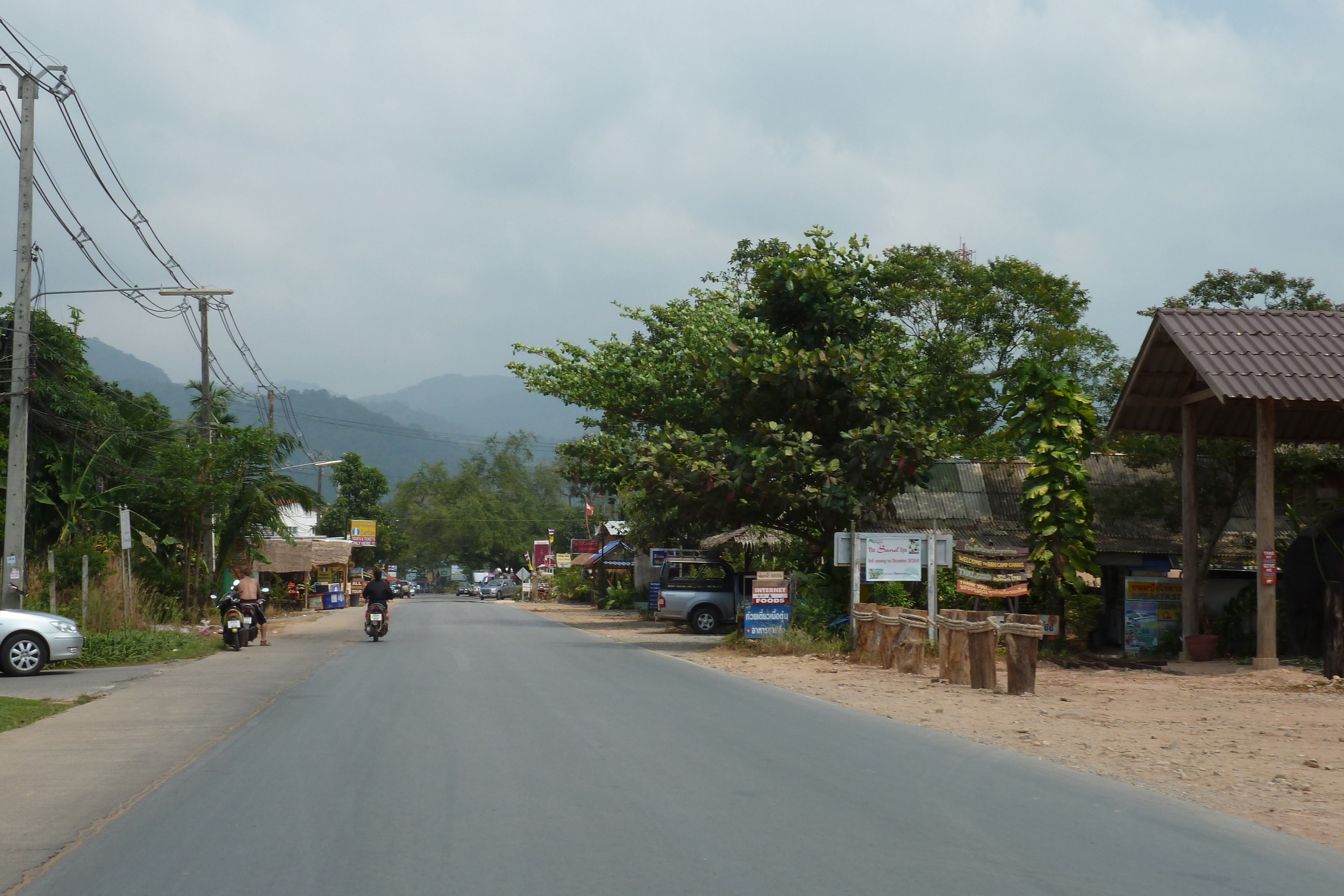 Picture Thailand Ko Chang Island road 2011-02 49 - Tour Island road