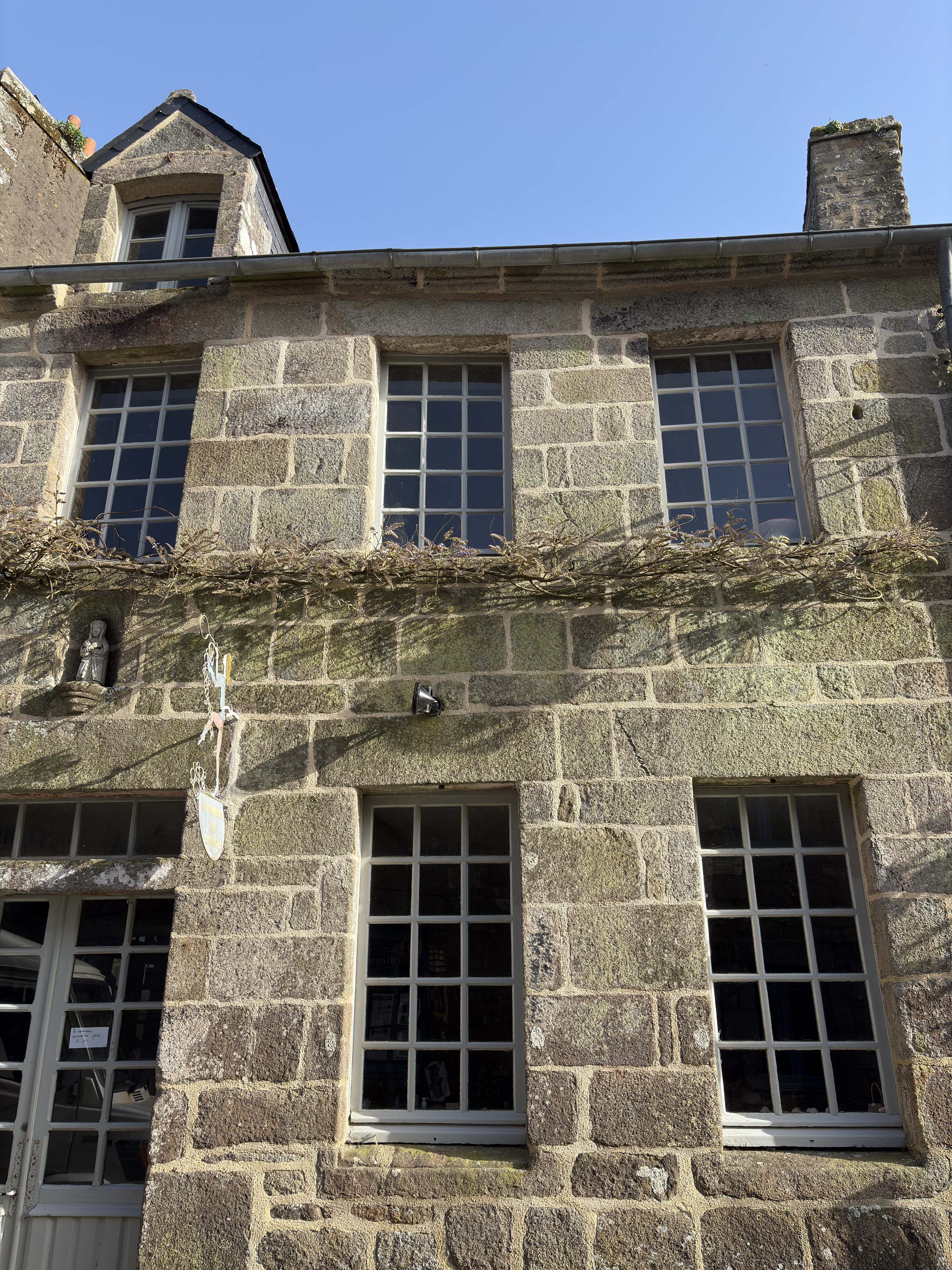 Picture France Locronan 2026-04 124 - Journey Locronan