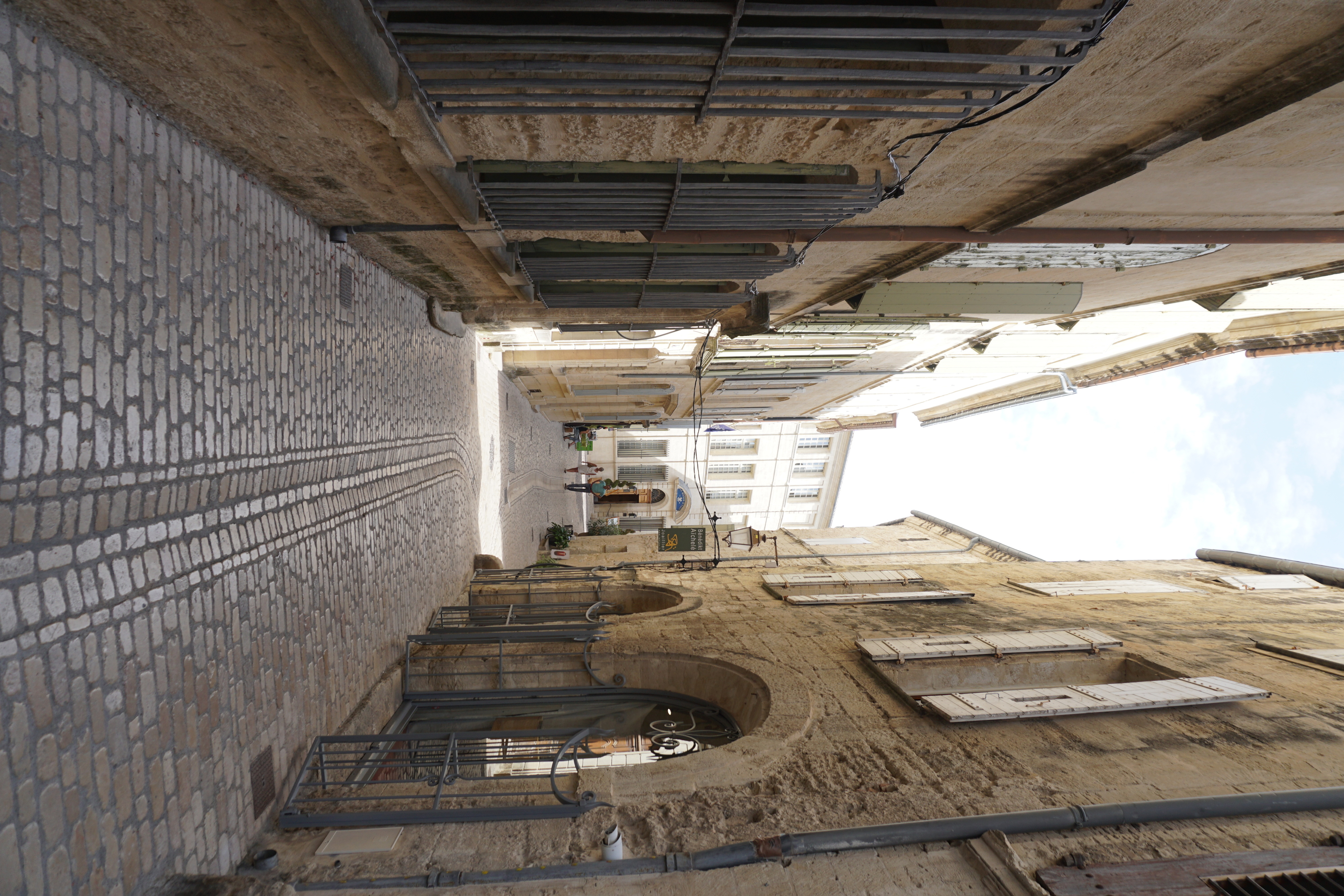 Picture France Uzes 2017-08 79 - Journey Uzes