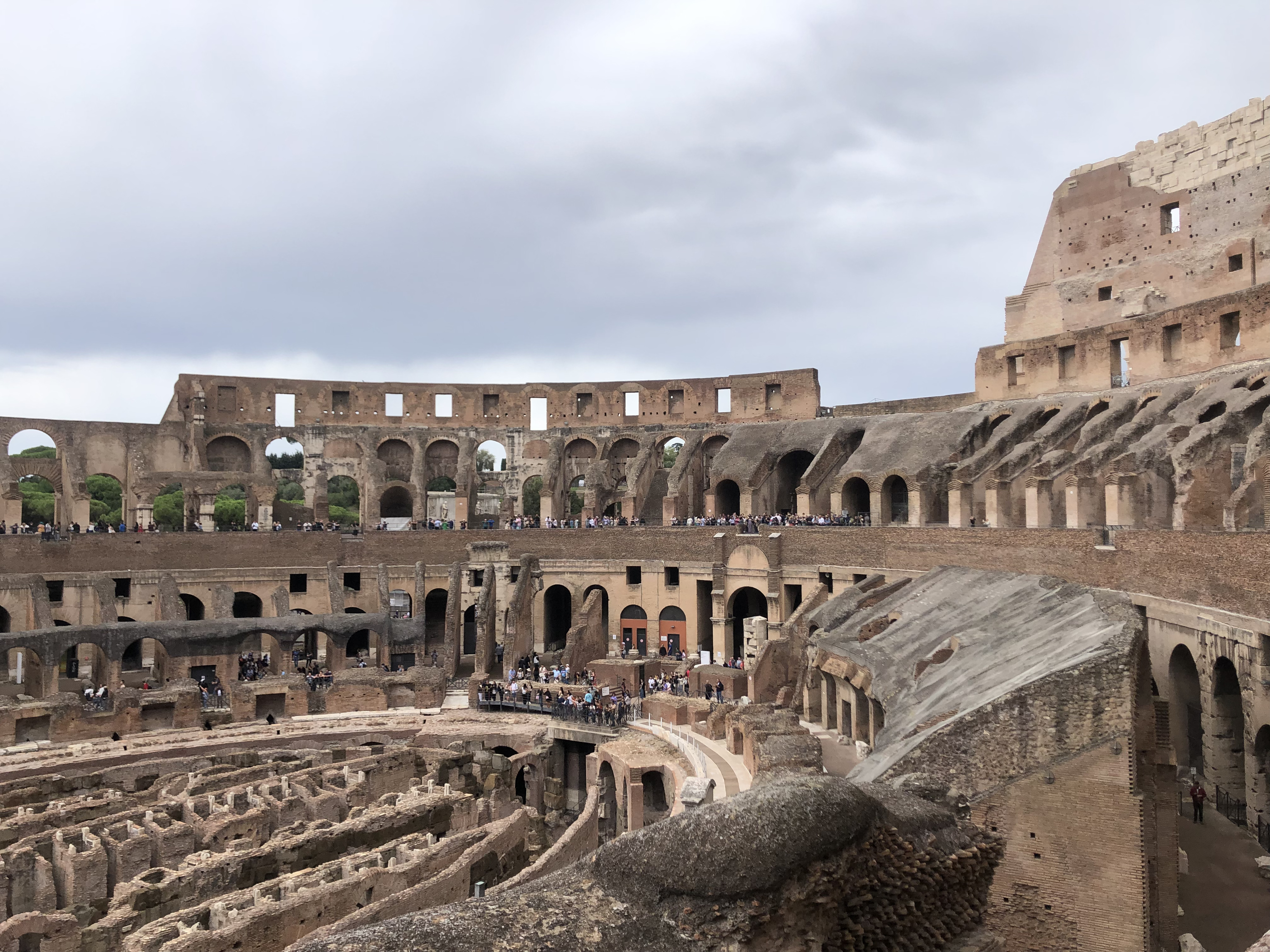 Picture Italy Rome The Colosseum 2024-09 13 - Center The Colosseum