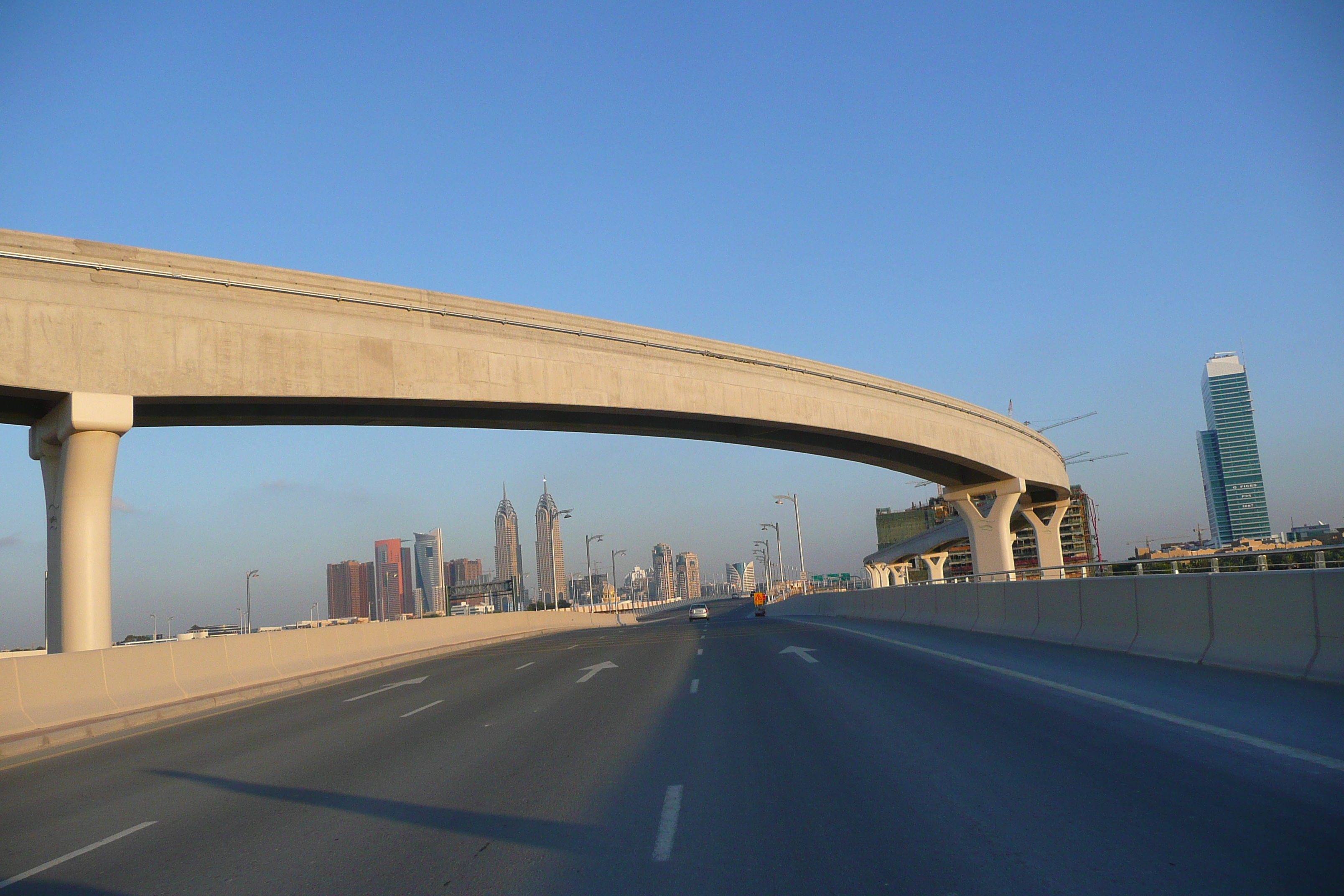 Picture United Arab Emirates Dubai Palm Jumeirah 2009-01 17 - Journey Palm Jumeirah