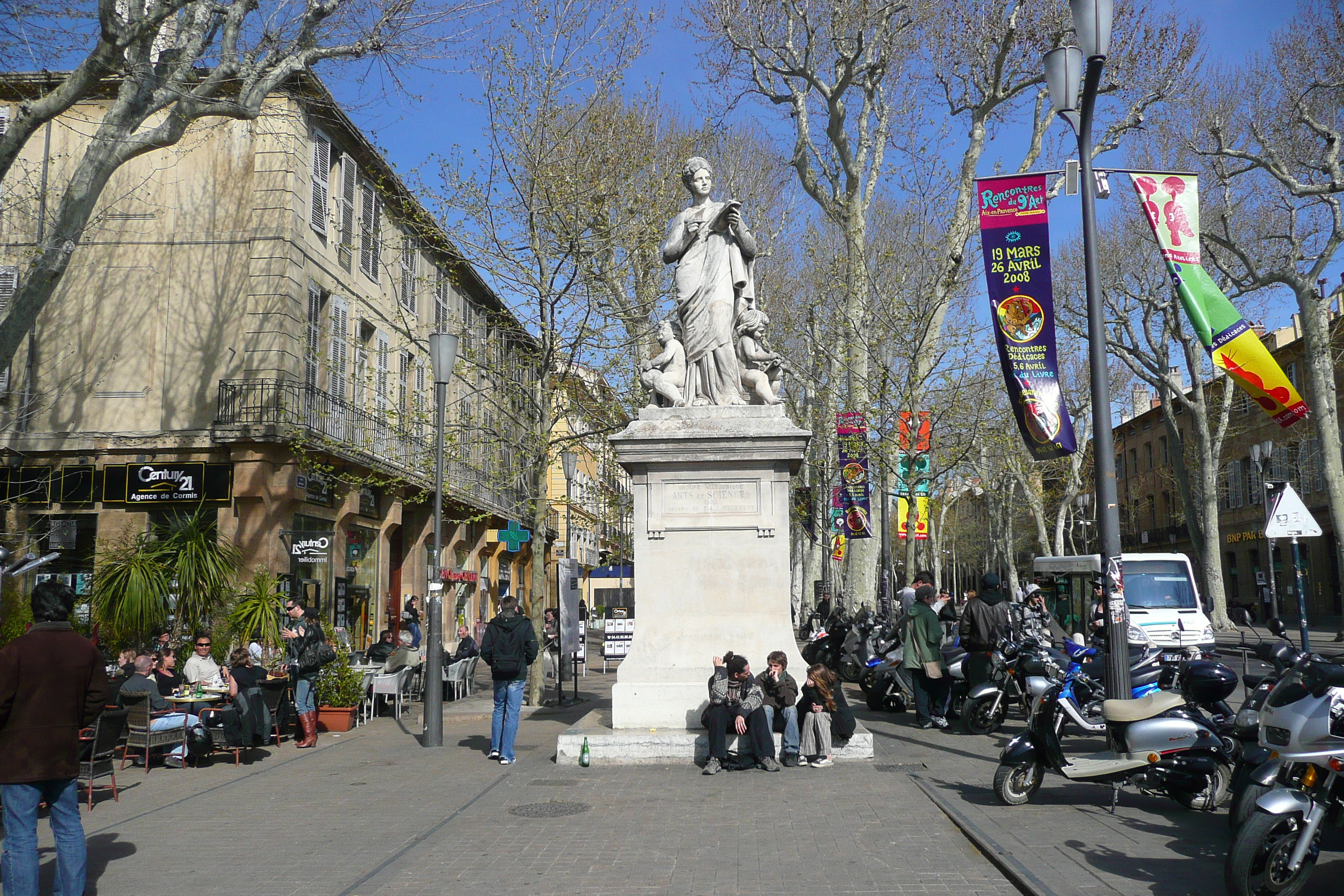 Picture France Aix en Provence Place du General de Gaulle 2008-04 10 - Tours Place du General de Gaulle