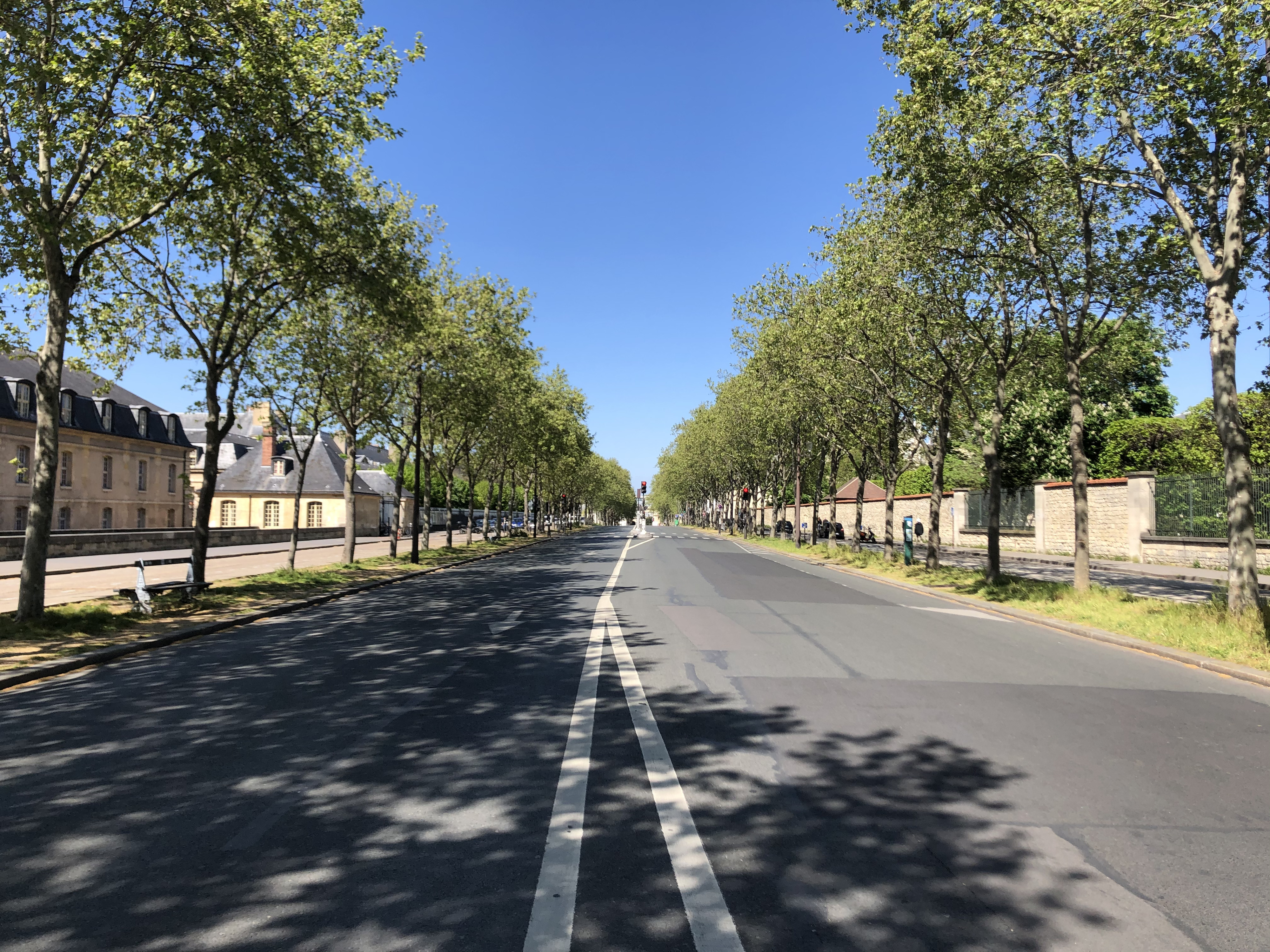 Picture France Paris lockdown 2020-04 125 - Tour Paris lockdown