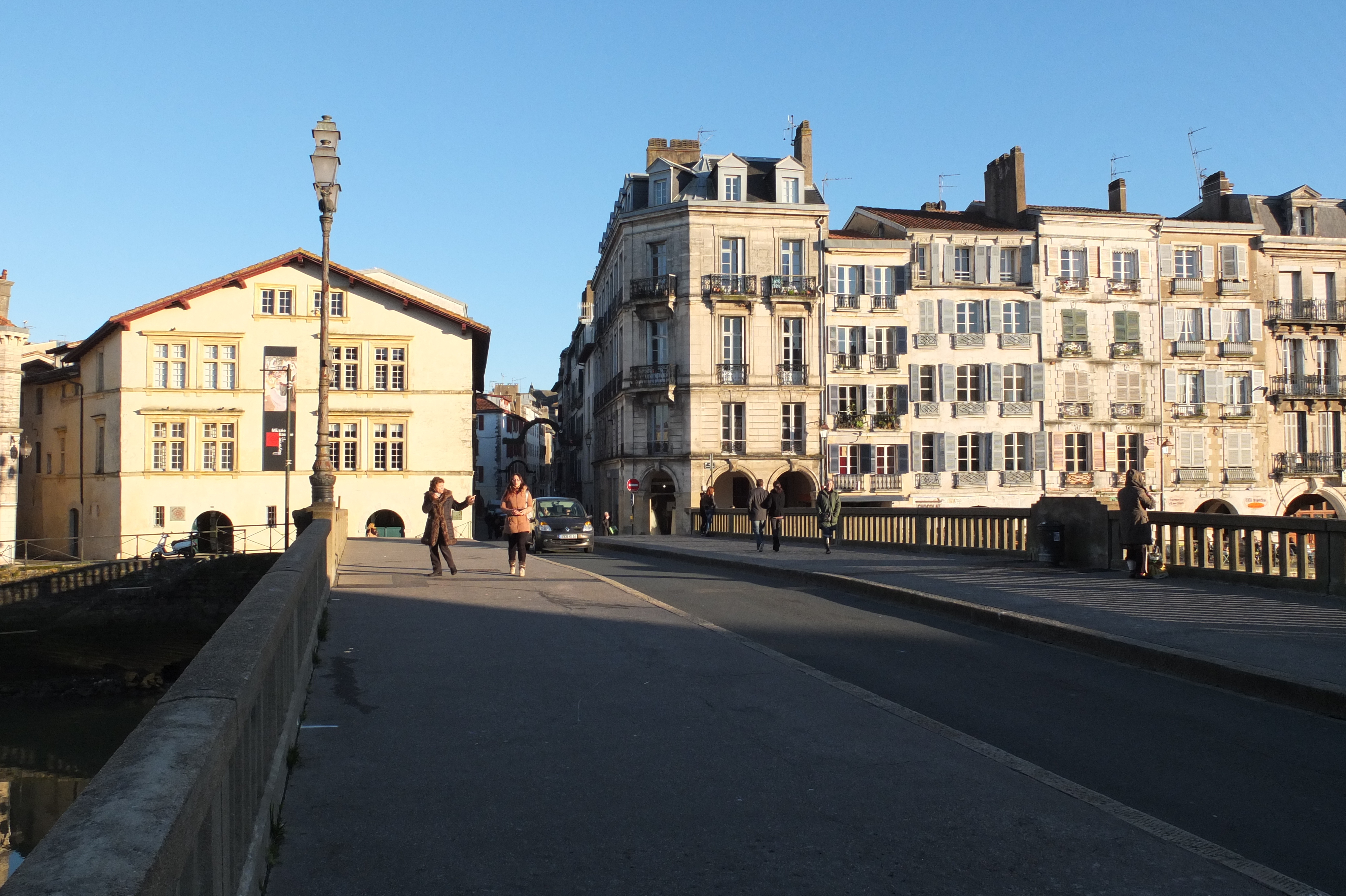 Picture France Bayonne 2013-01 53 - Tours Bayonne