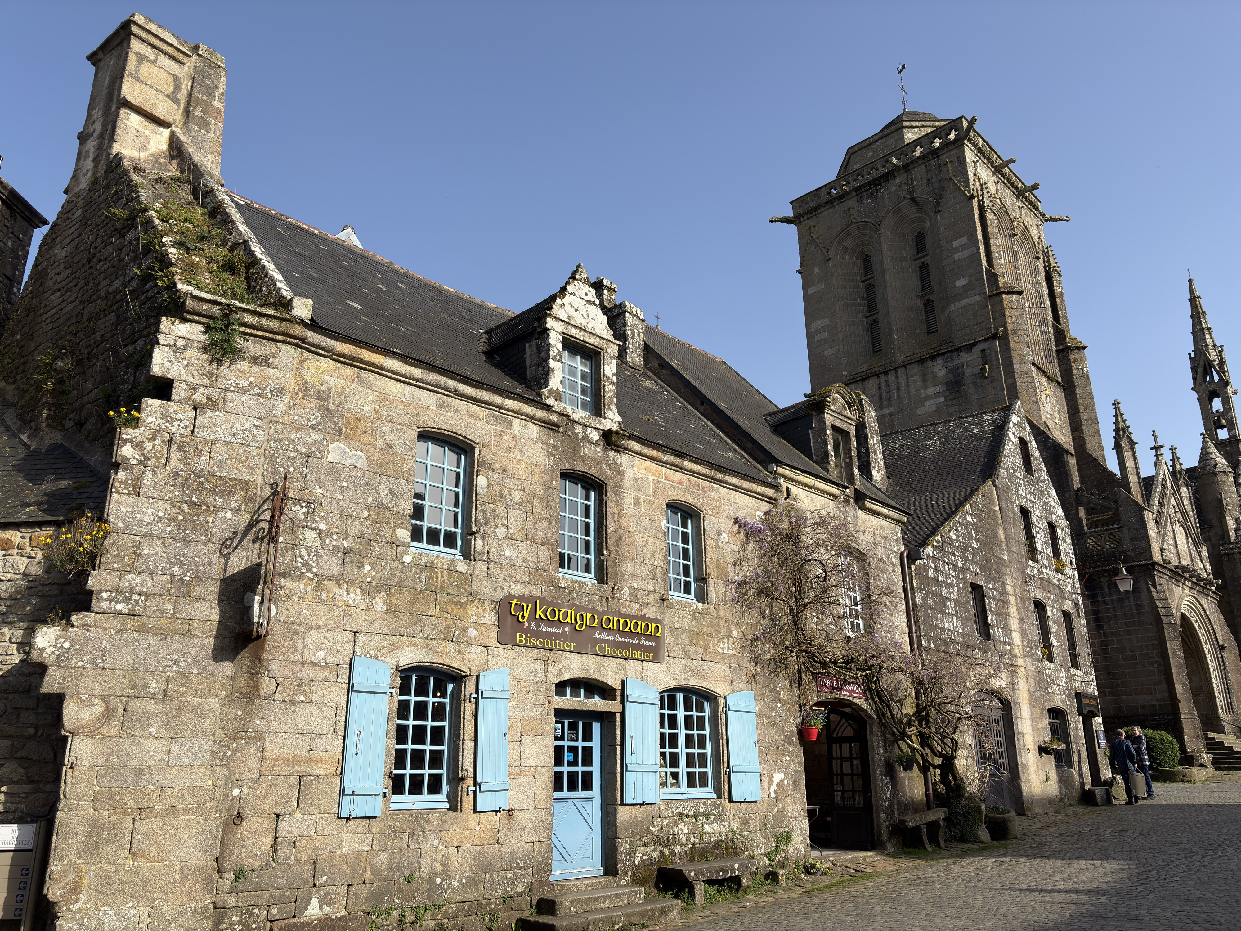 Picture France Locronan 2026-04 74 - Tours Locronan