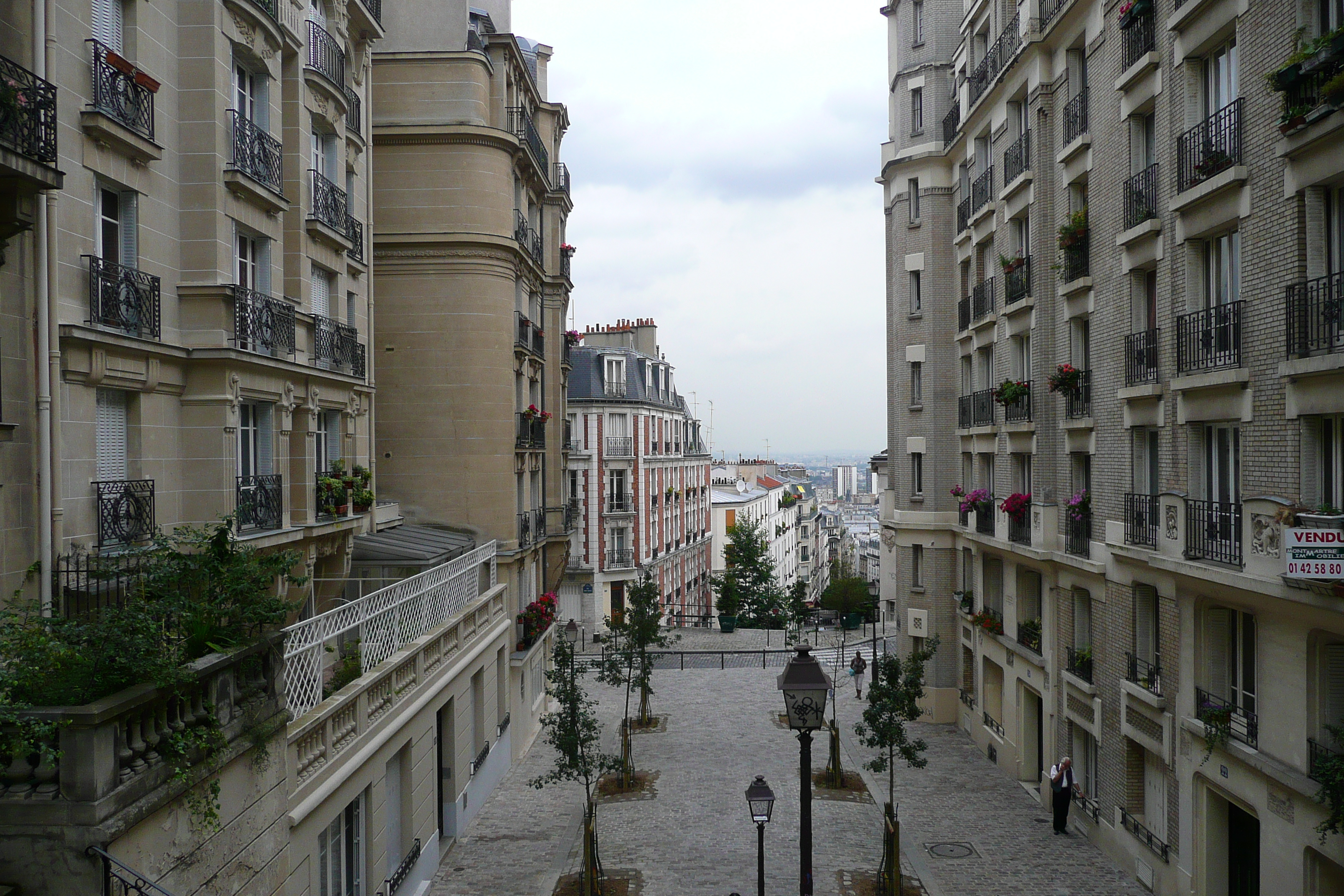 Picture France Paris Montmartre 200706 30 Tours Montmartre