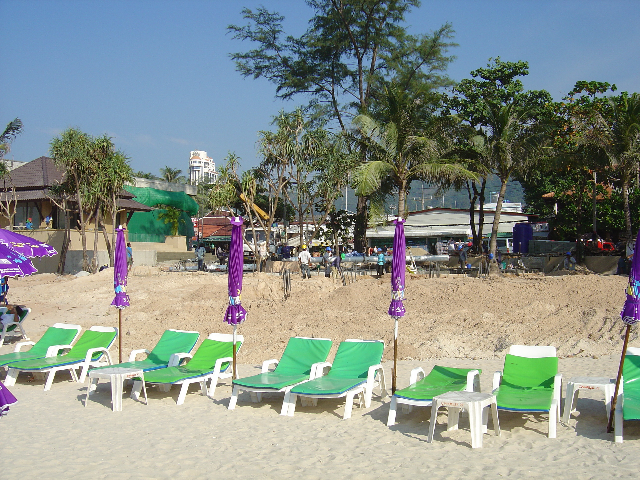 Picture Thailand Phuket Patong Beach 2005-12 37 - Center Beach