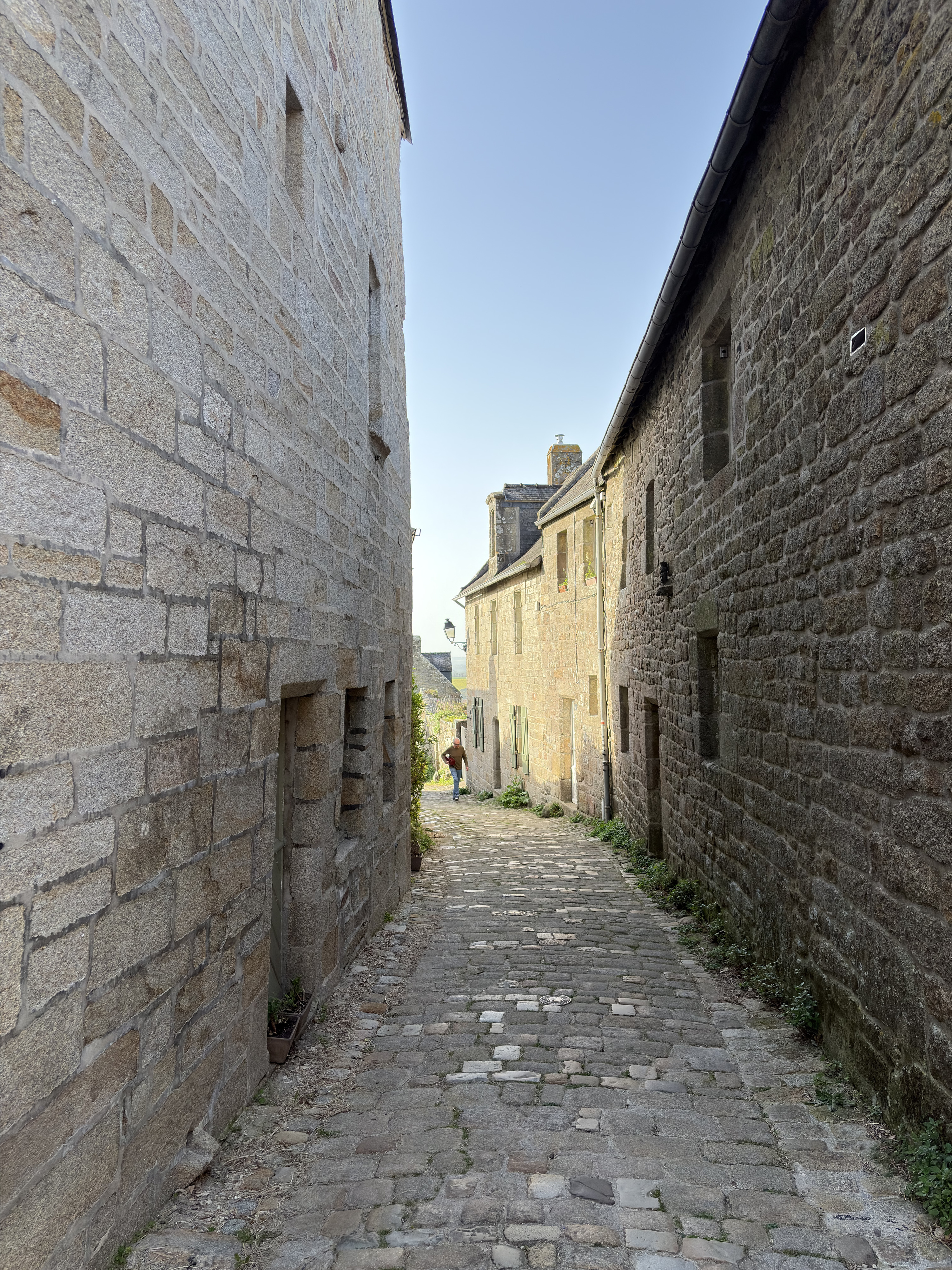 Picture France Locronan 2026-04 20 - Center Locronan
