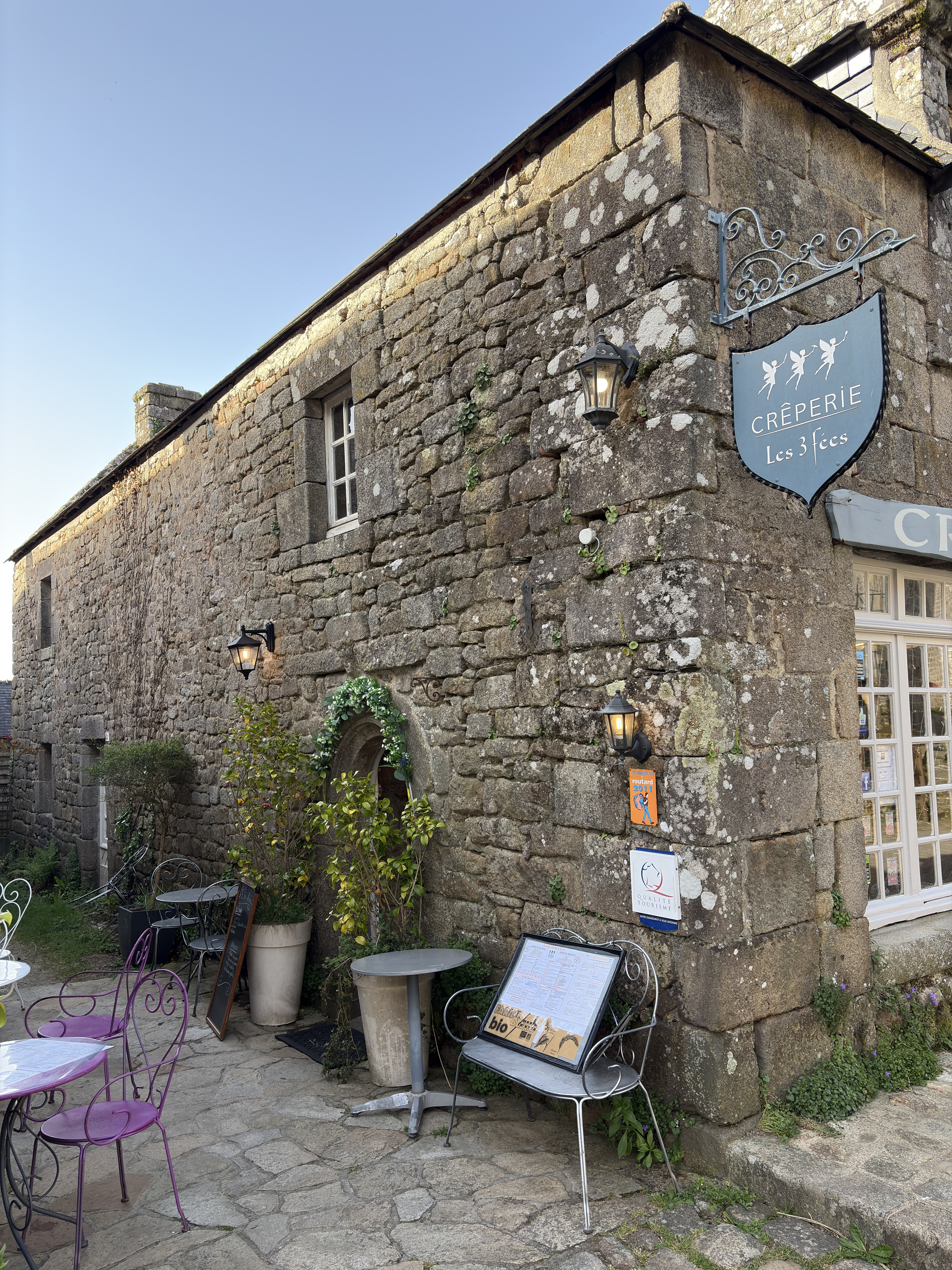 Picture France Locronan 2026-04 15 - Tours Locronan