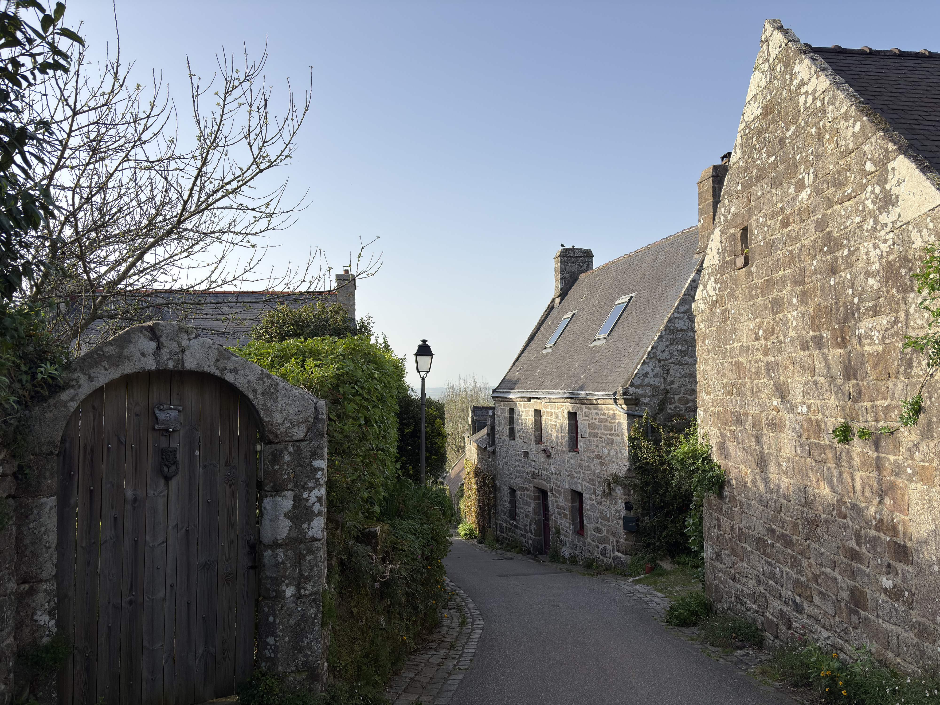 Picture France Locronan 2026-04 55 - Journey Locronan