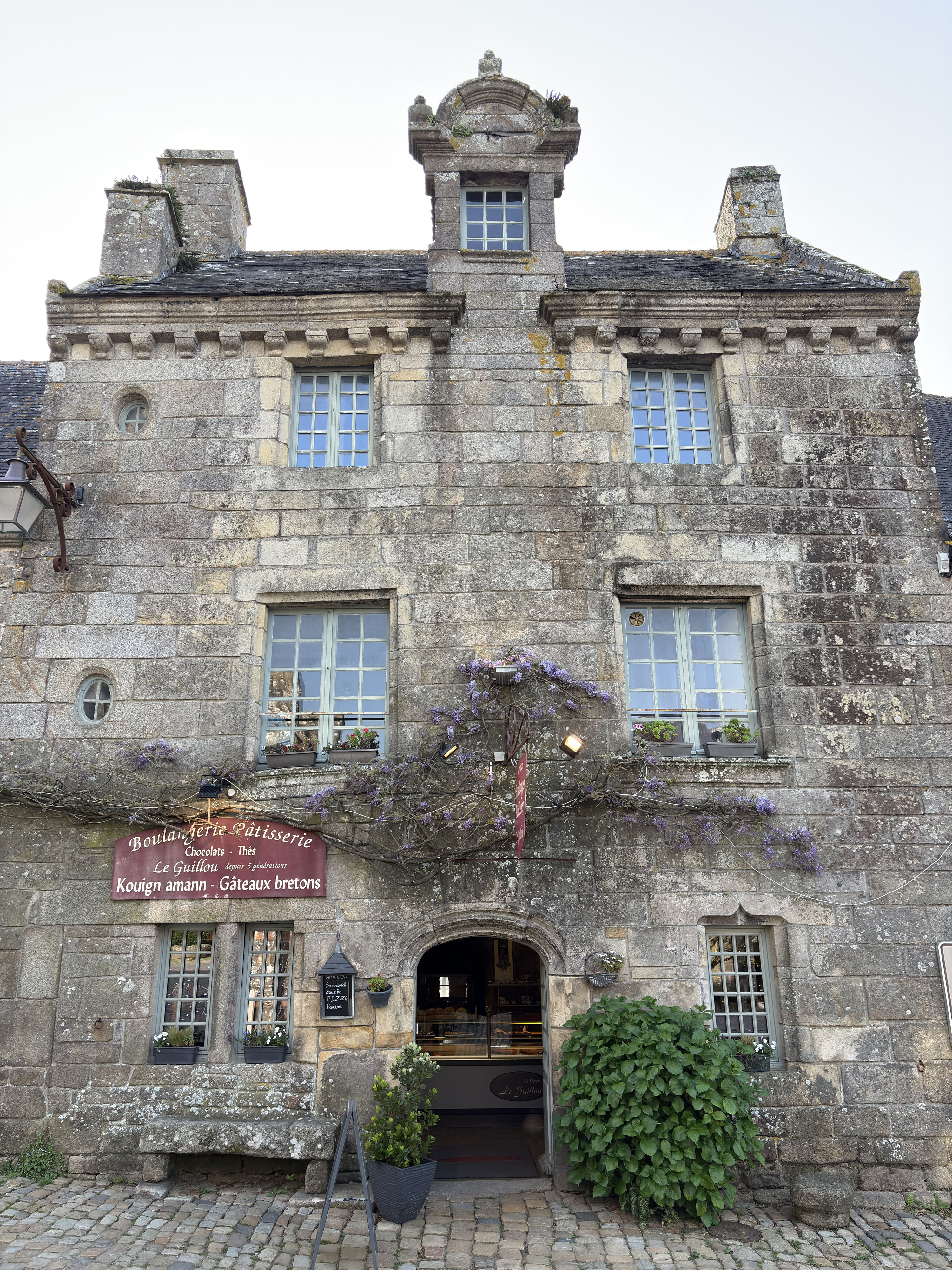 Picture France Locronan 2026-04 95 - Discovery Locronan