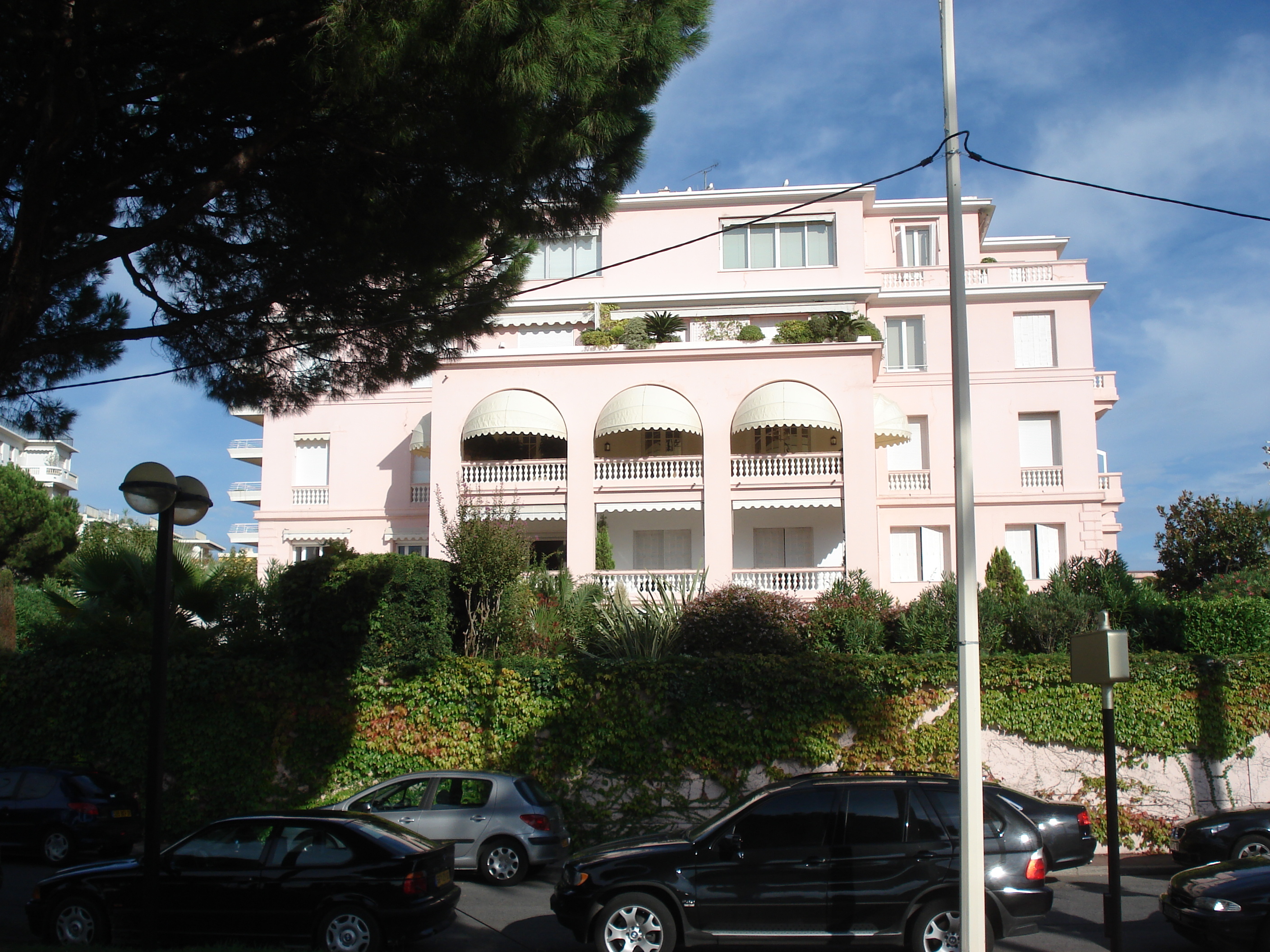 Picture France Cannes 2006-09 42 - Journey Cannes