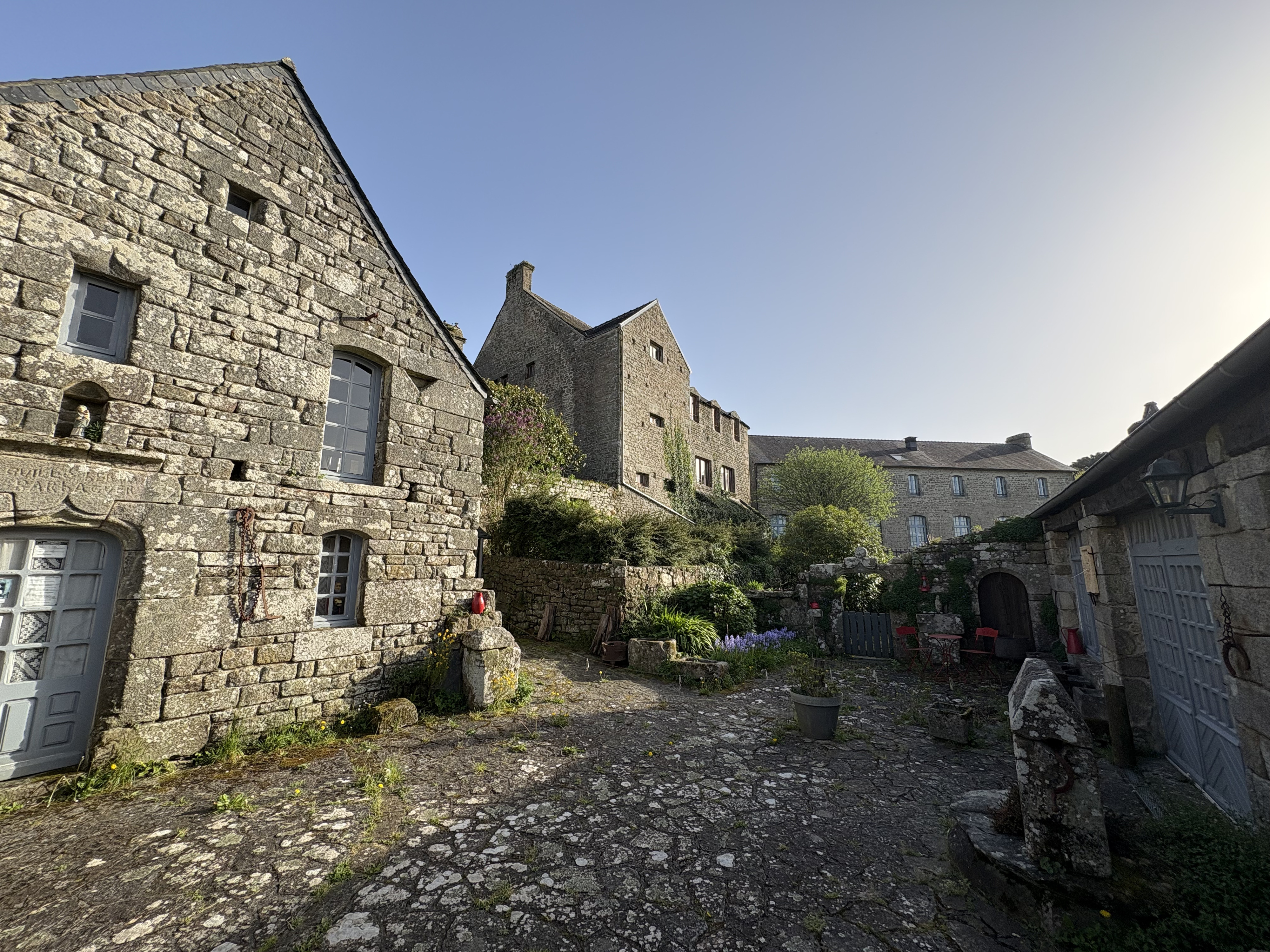 Picture France Locronan 2026-04 121 - Tour Locronan