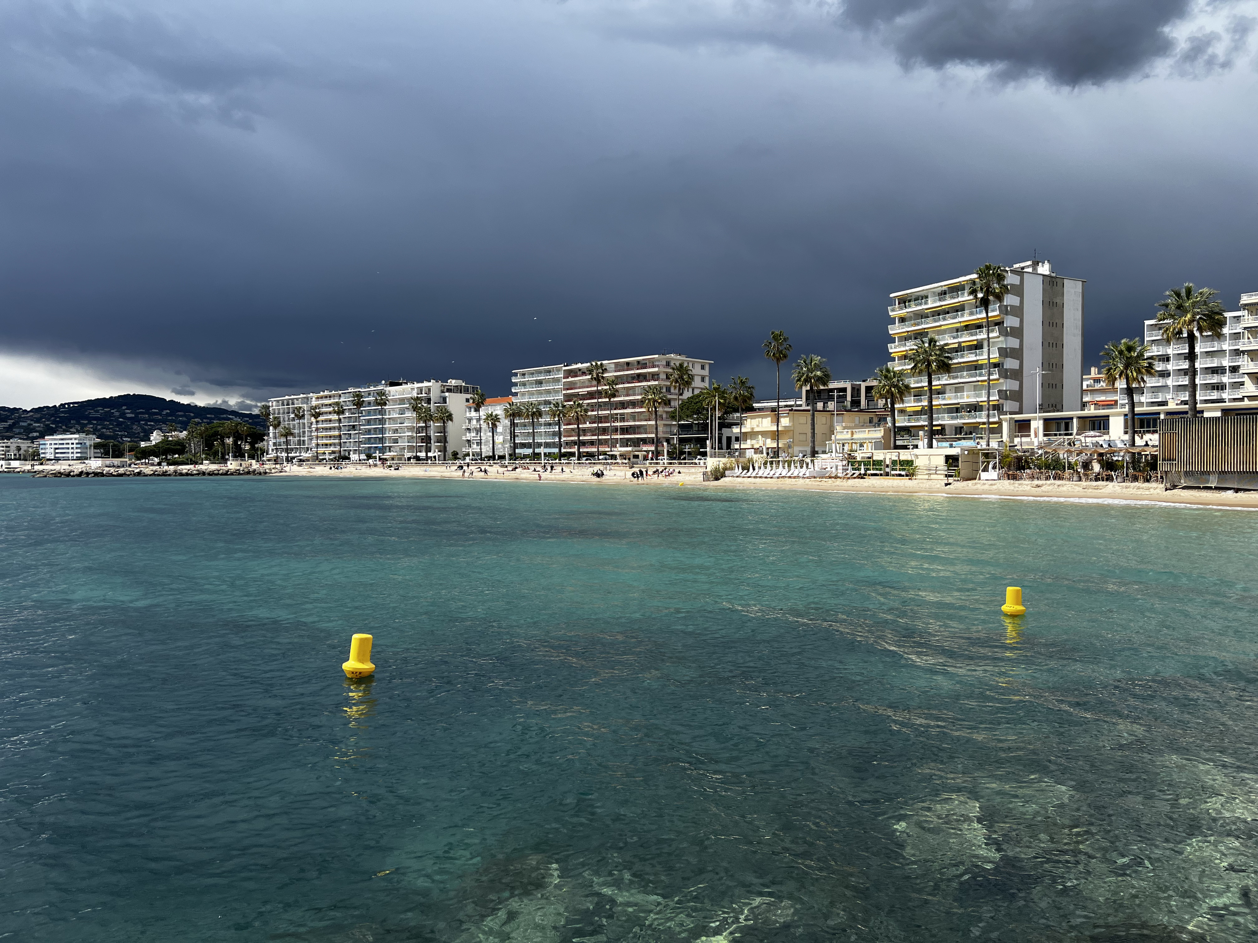 Picture France Antibes 2024-04 33 - Tours Antibes