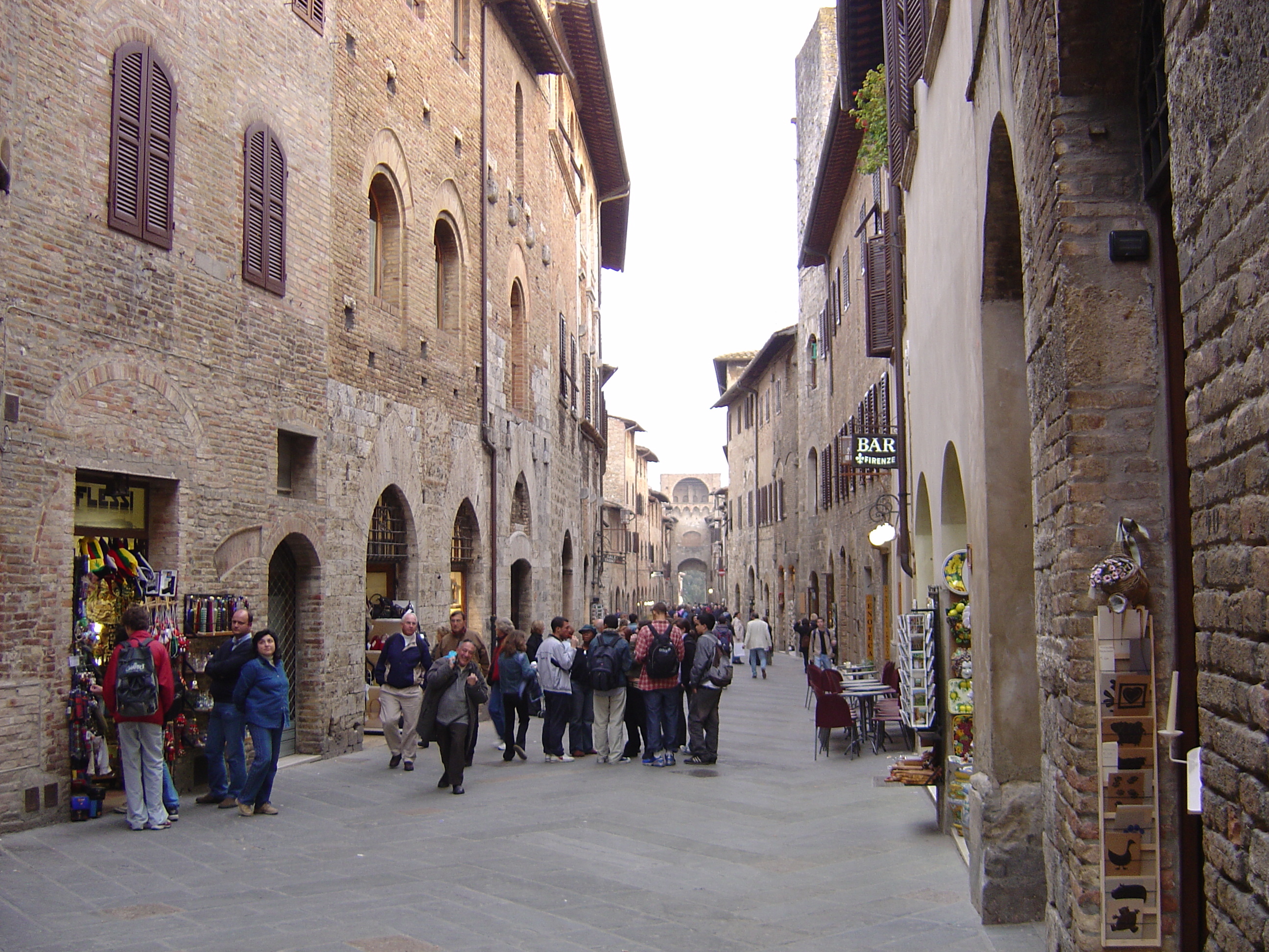 Picture Italy San Gimignano 2004-03 45 - Around San Gimignano