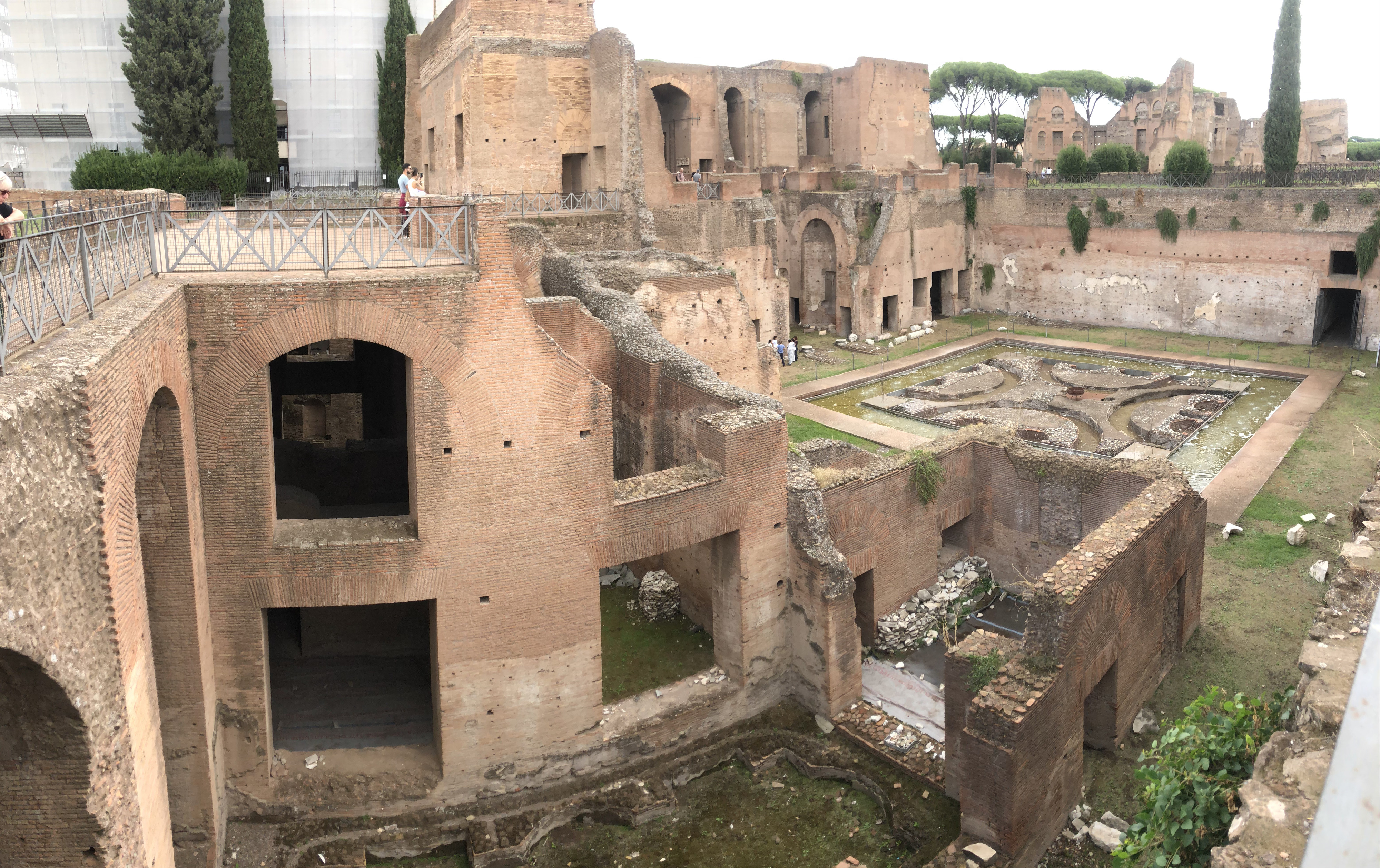 Picture Italy Rome Roman Forum 2024-09 88 - Recreation Roman Forum