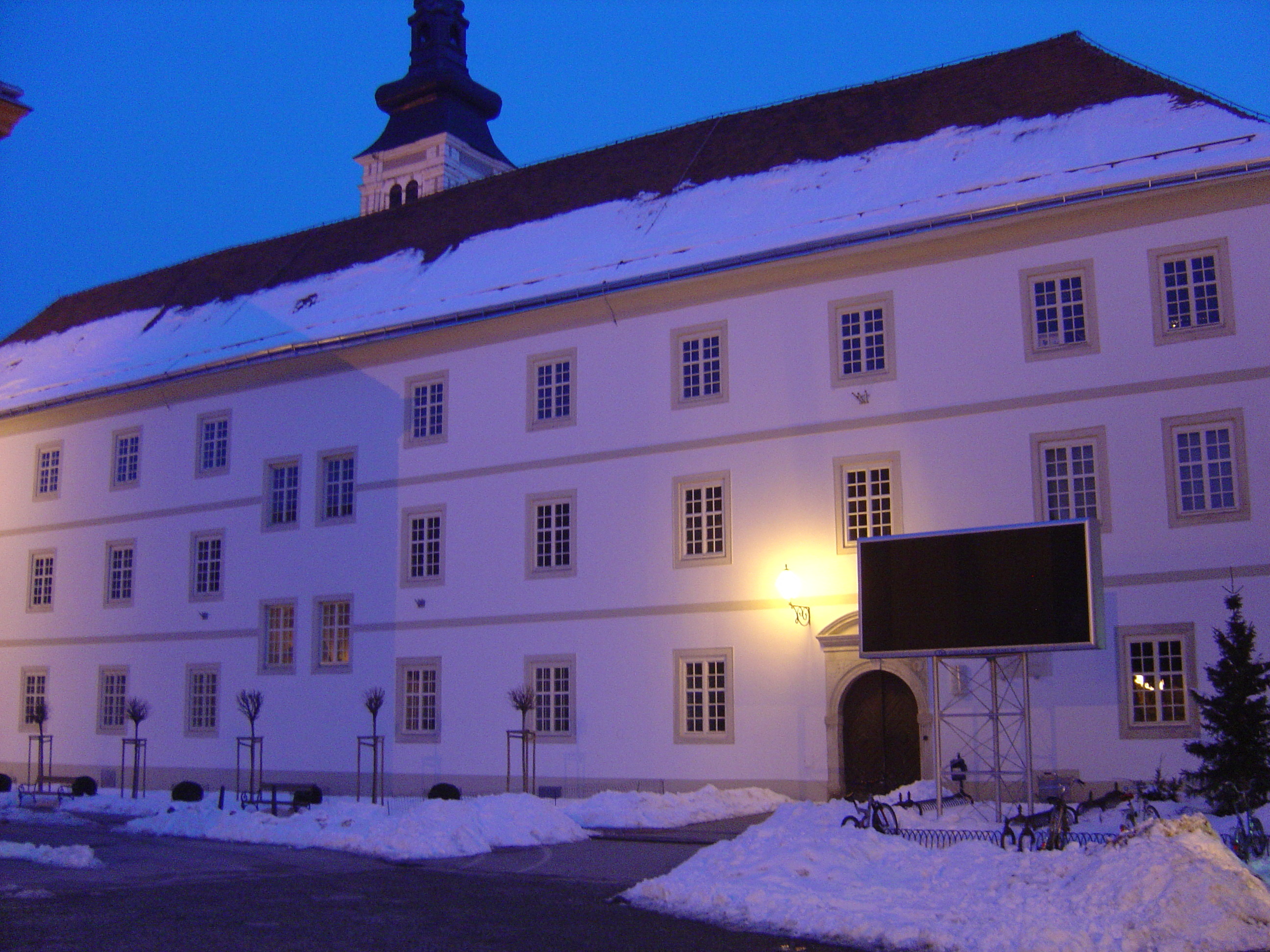 Picture Croatia Varazdin 2005-03 2 - Center Varazdin