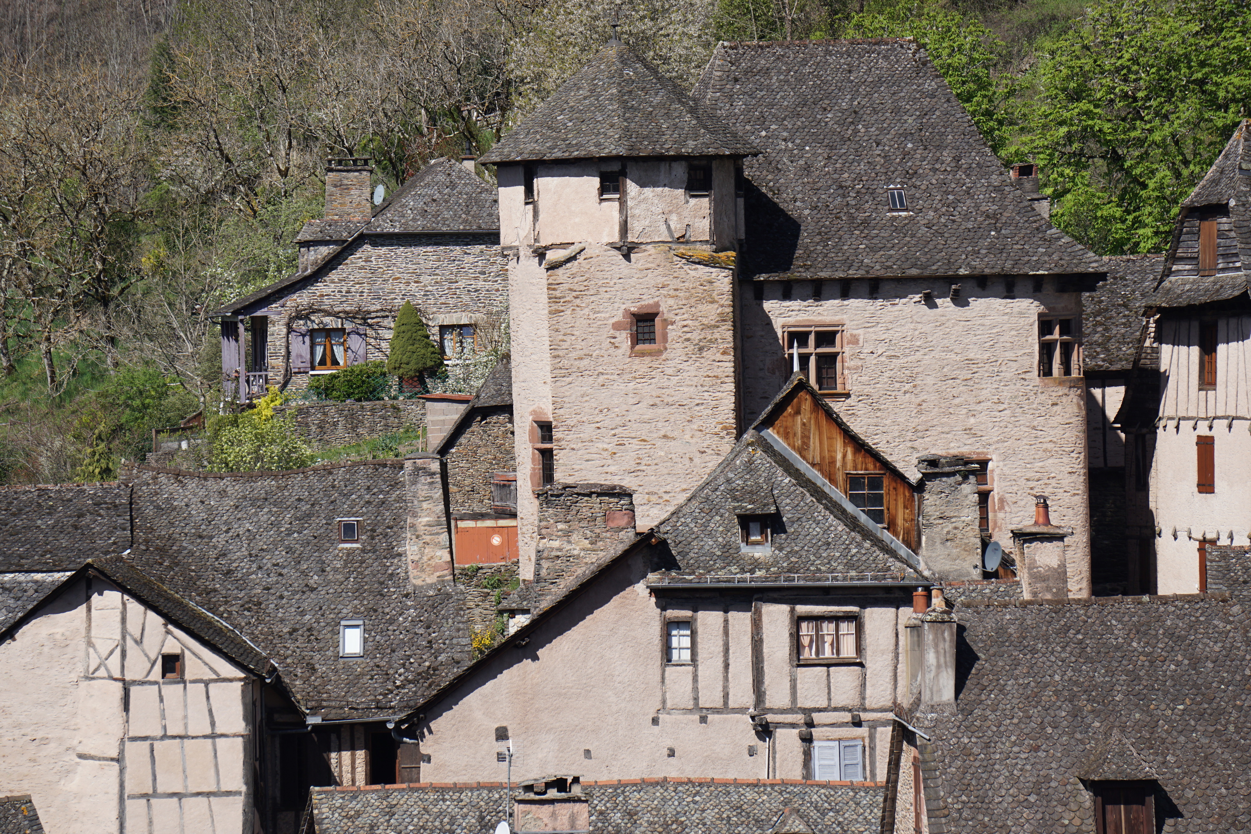 Picture France Conques Abbatiale Sainte-Foy de Conques 2018-04 10 - Center Abbatiale Sainte-Foy de Conques