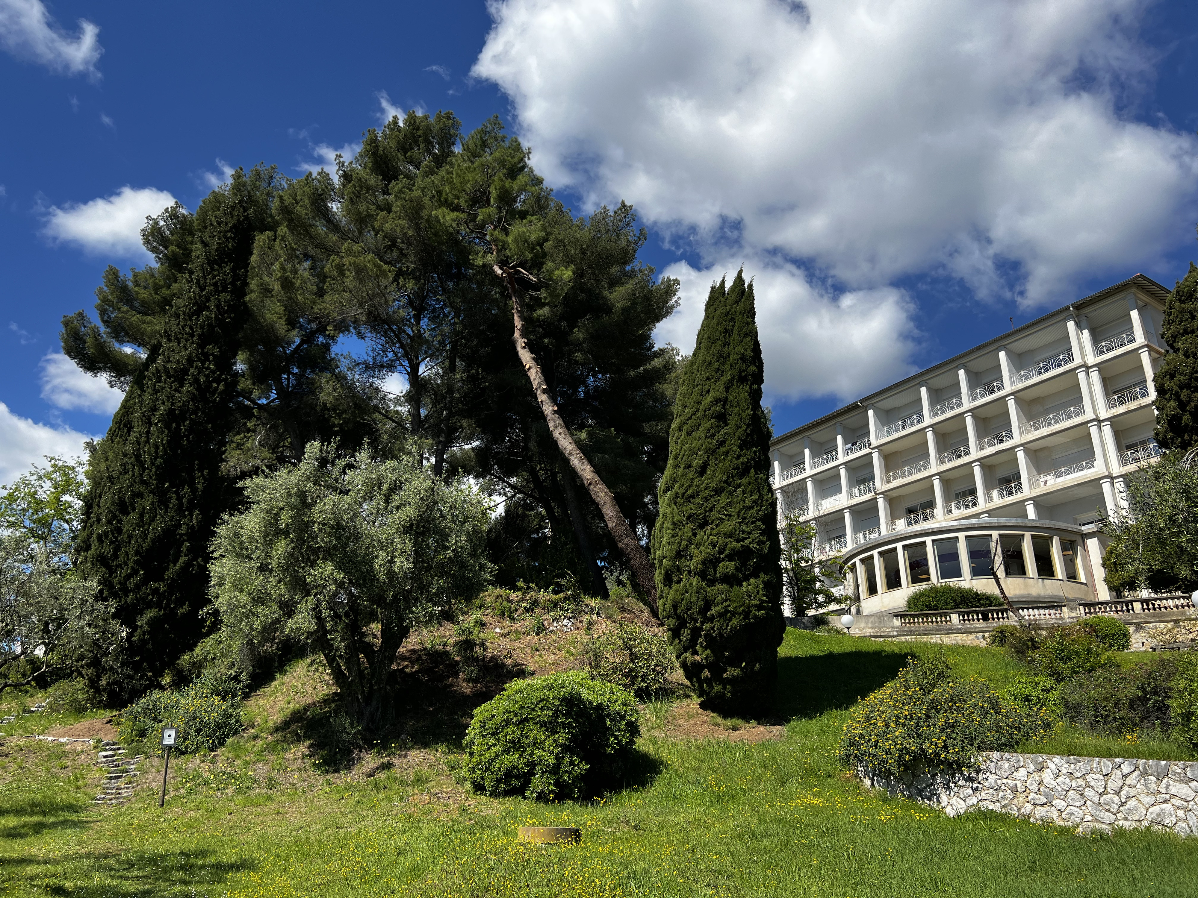 Picture France Vence 2024-04 52 - Center Vence