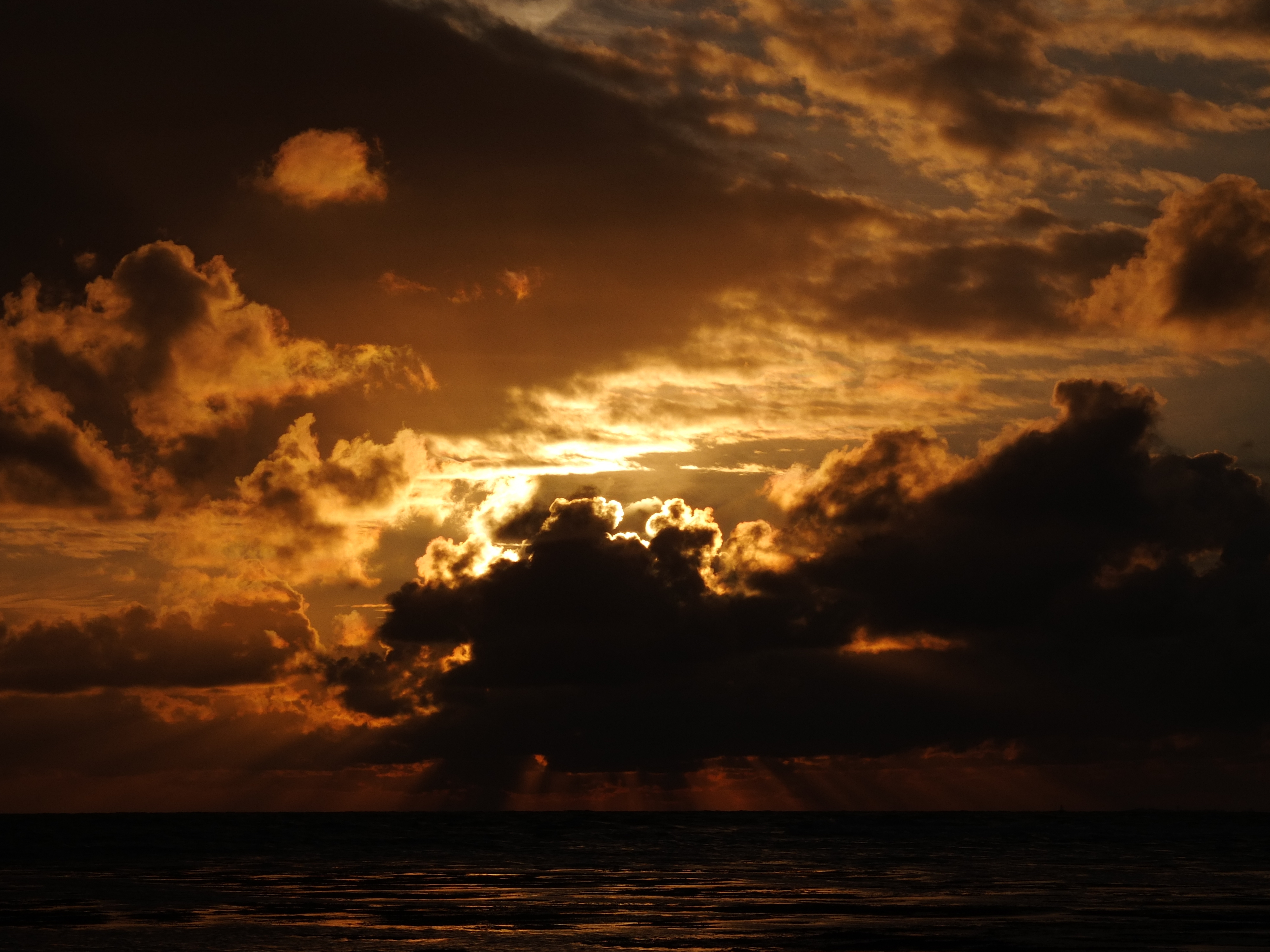 Picture France La Plaine sur mer Sunset 2012-08 6 - Discovery Sunset