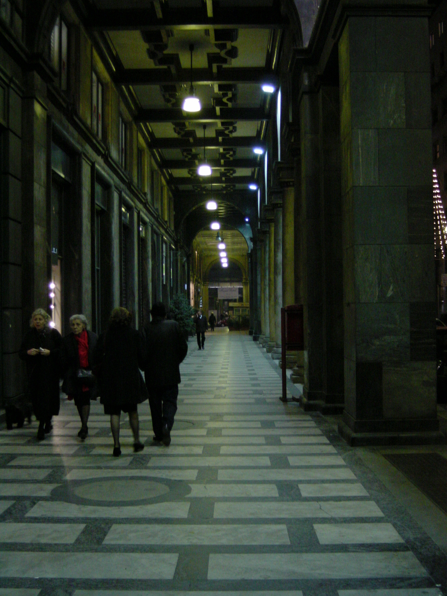Picture Italy Milan 2000-12 37 - Discovery Milan
