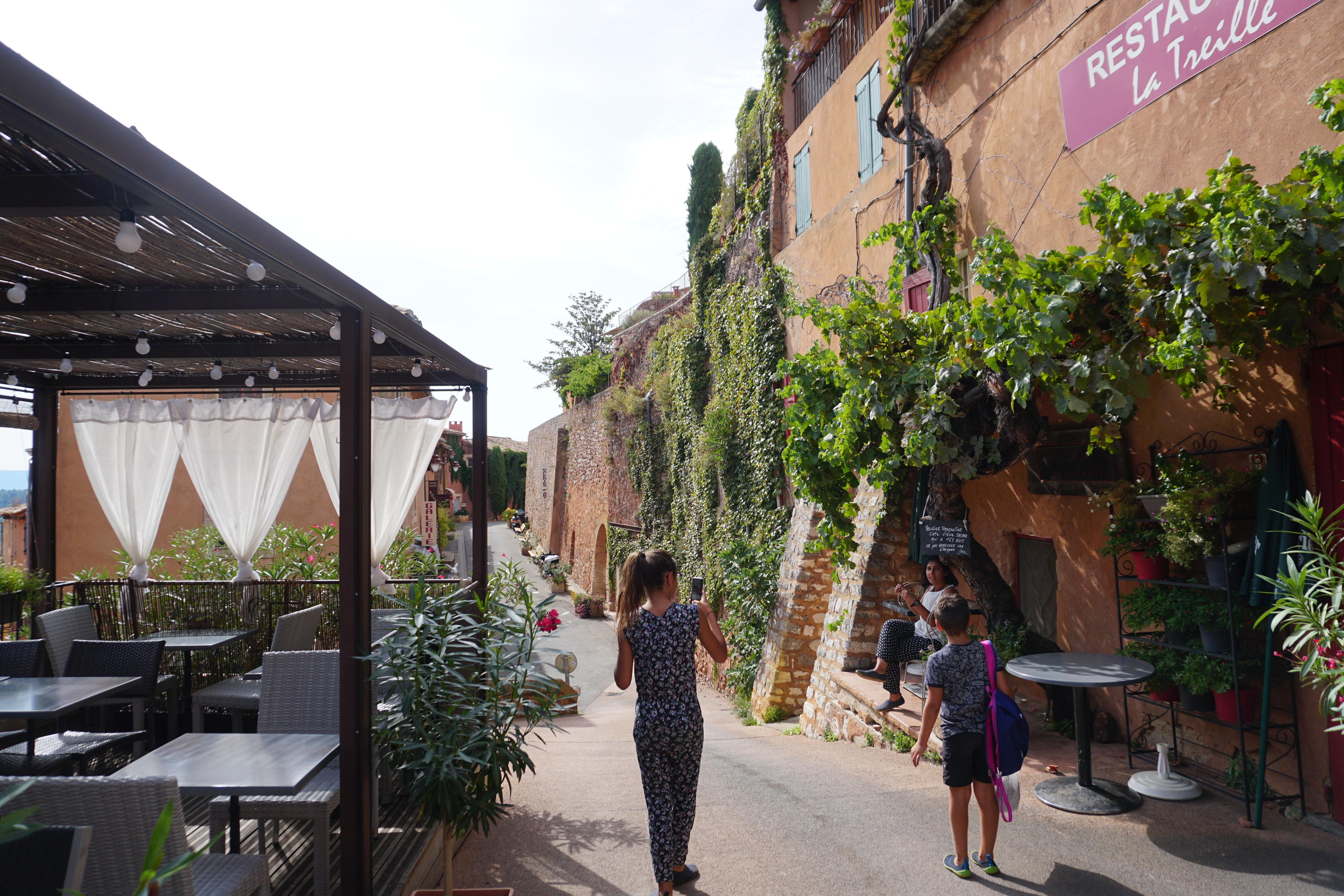 Picture France Roussillon 2017-08 44 - Recreation Roussillon
