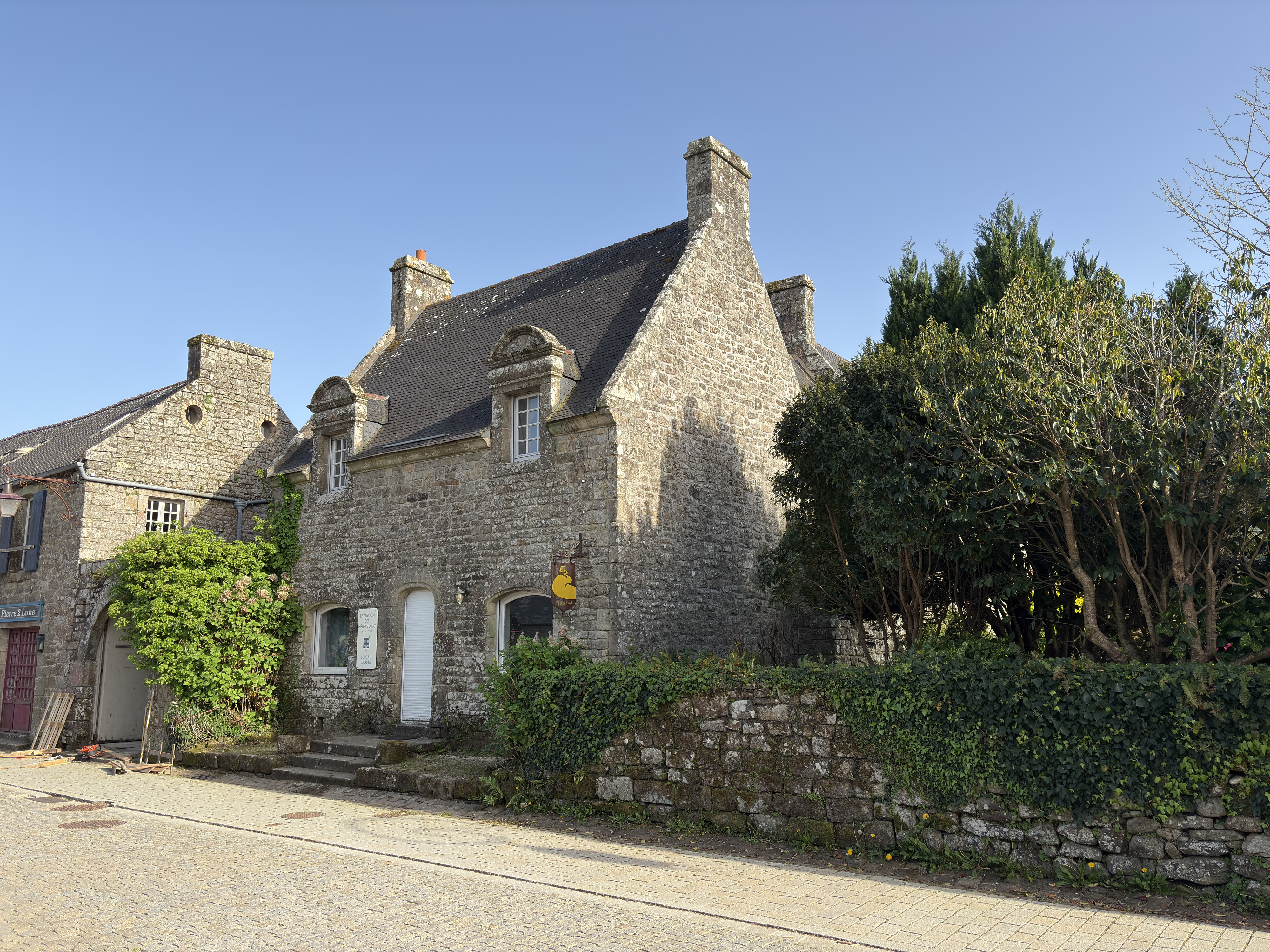 Picture France Locronan 2026-04 137 - Center Locronan