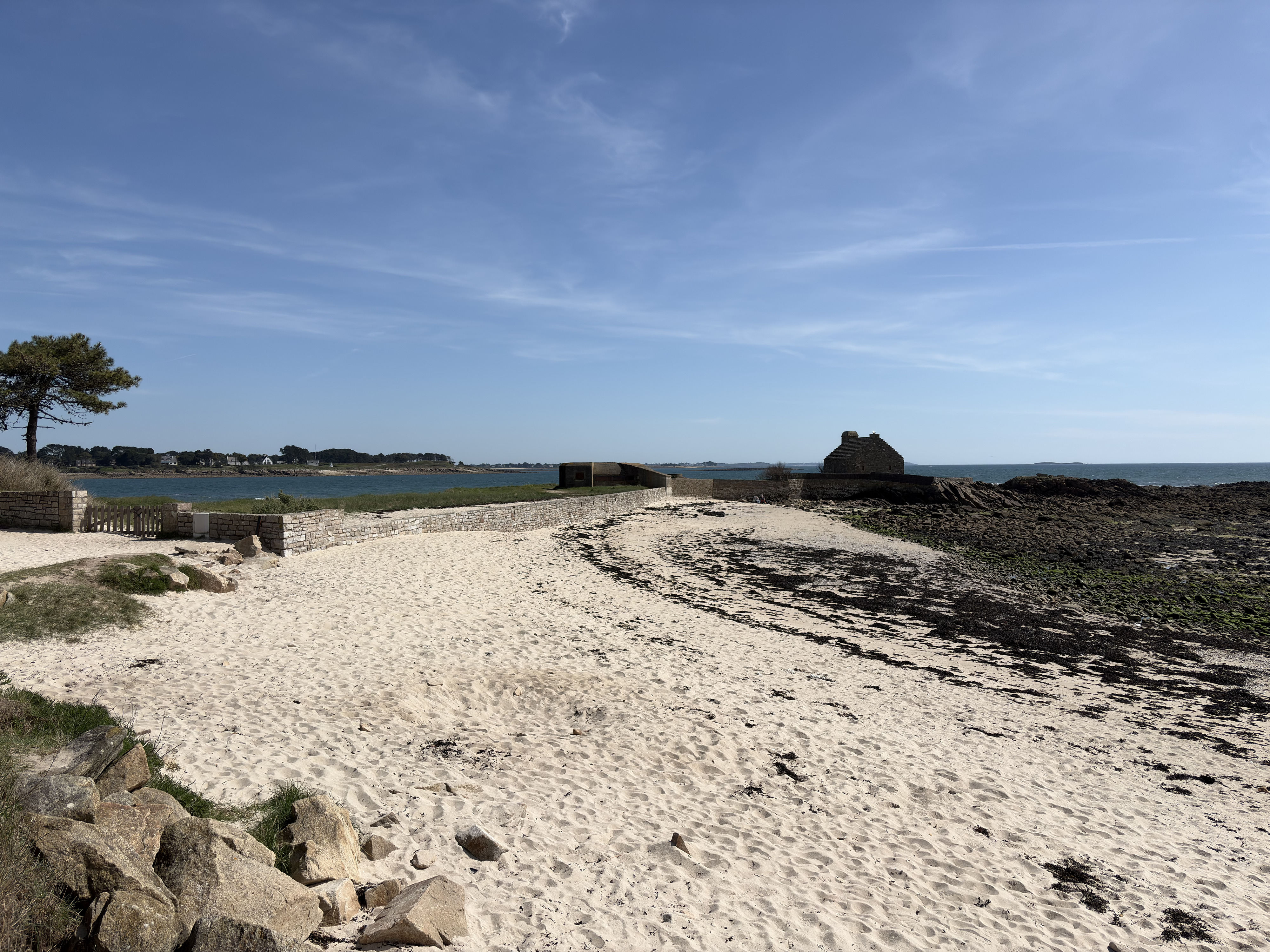 Picture France La Trinité sur Mer 2026-04 14 - Tour La Trinité sur Mer