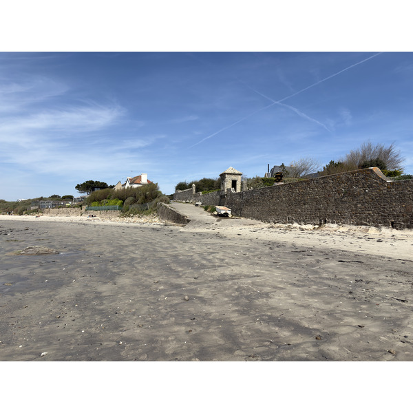 Picture France La Trinité sur Mer 2026-04 18 - Tour La Trinité sur Mer