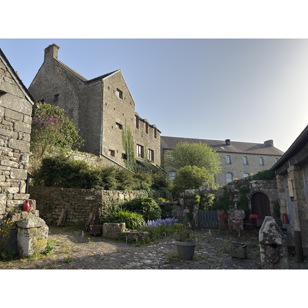 Picture France Locronan 2026-04 26 - Recreation Locronan