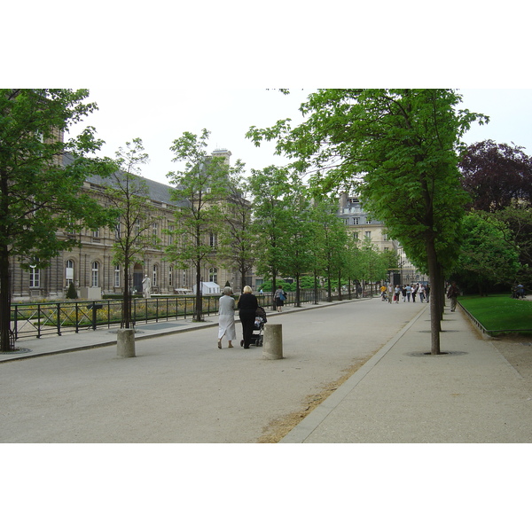 Picture France Paris Luxembourg Garden 2007-04 124 - Discovery Luxembourg Garden