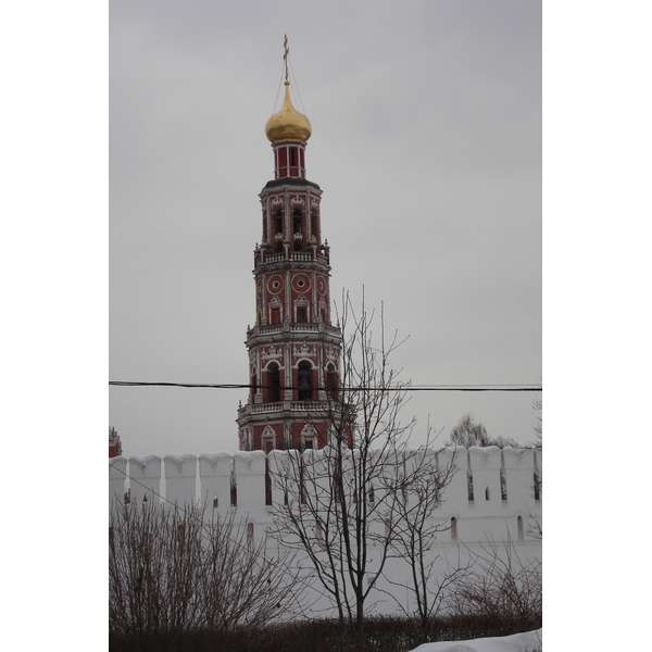 Picture Russia Moscow New Maiden convent and cemetery 2006-03 18 - Recreation New Maiden convent and cemetery