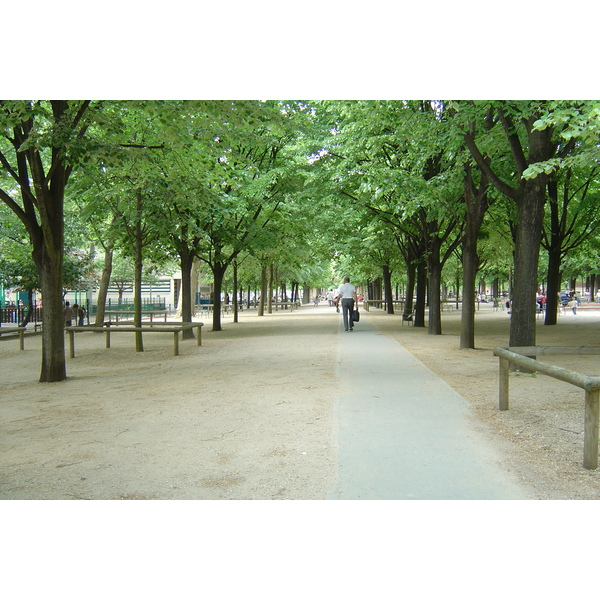 Picture France Paris Luxembourg Garden 2007-04 173 - Around Luxembourg Garden