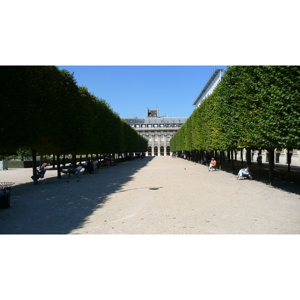 Picture France Paris Palais Royal 2007-08 37 - Recreation Palais Royal