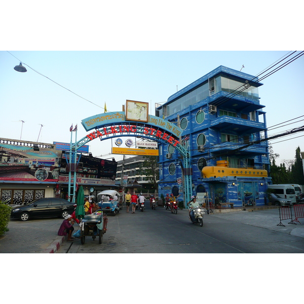 Picture Thailand Pattaya Walking Street 2008-01 59 - Around Walking Street