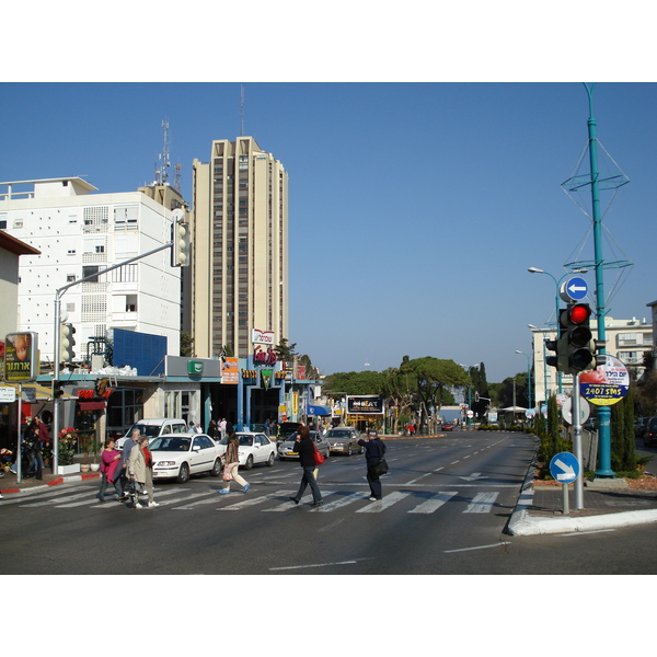 Picture Israel Haifa Carmel 2006-12 8 - Center Carmel