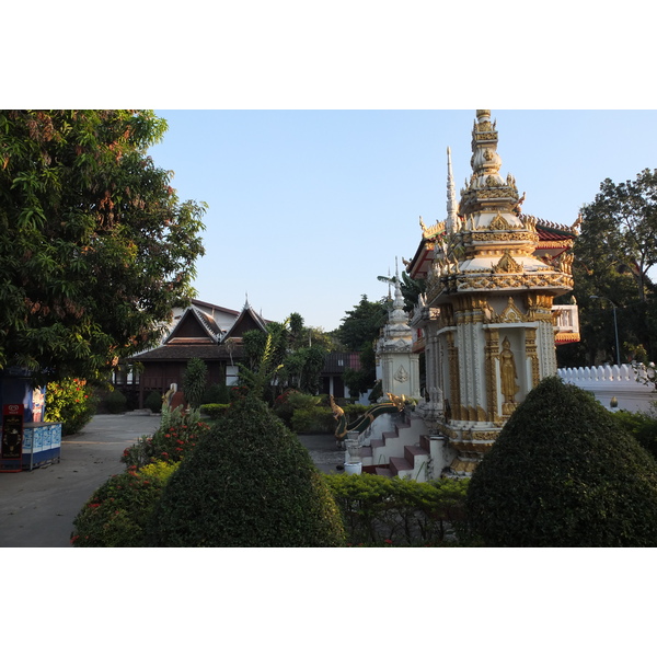 Picture Laos Vientiane 2012-12 108 - Journey Vientiane