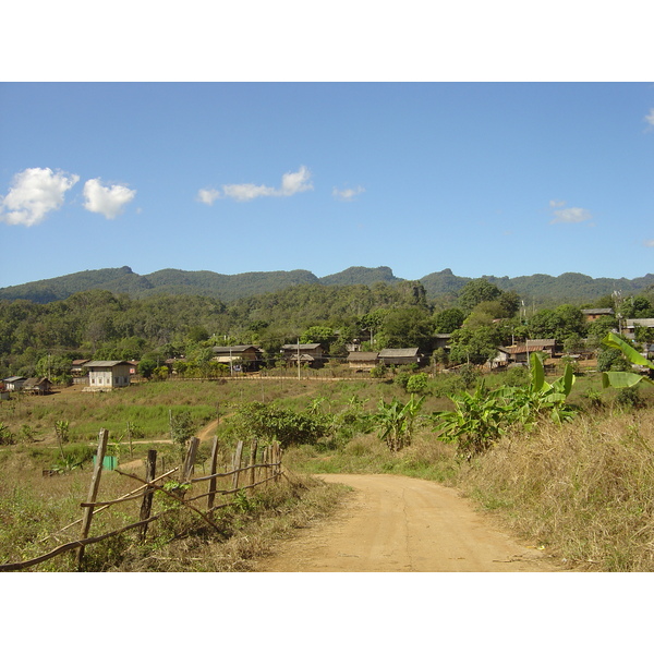 Picture Thailand Pang ma pha 2005-12 201 - Around Pang ma pha