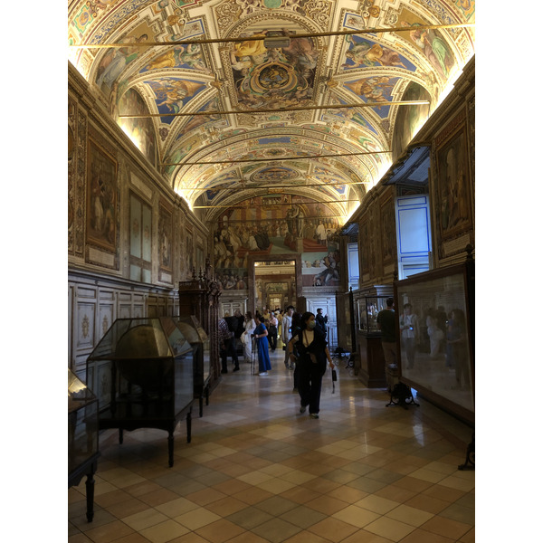 Picture Italy Rome Vatican Museum 2024-09 9 - Center Vatican Museum