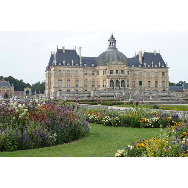 Picture France Vaux Le Vicomte Castle Vaux Le Vicomte Gardens 2010-09 66 - Discovery Vaux Le Vicomte Gardens