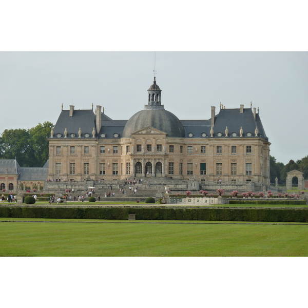 Picture France Vaux Le Vicomte Castle Vaux Le Vicomte Gardens 2010-09 16 - Tour Vaux Le Vicomte Gardens