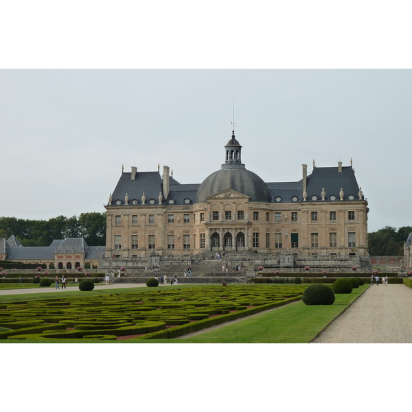 Picture France Vaux Le Vicomte Castle Vaux Le Vicomte Gardens 2010-09 0 - Center Vaux Le Vicomte Gardens