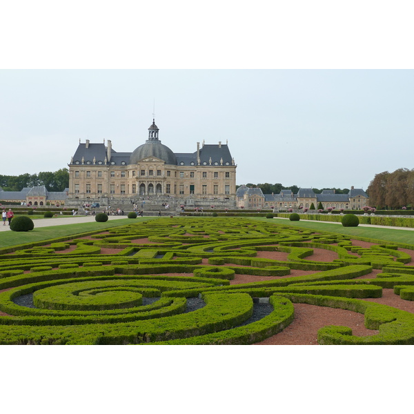 Picture France Vaux Le Vicomte Castle Vaux Le Vicomte Gardens 2010-09 30 - Discovery Vaux Le Vicomte Gardens