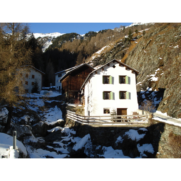 Picture Swiss Chur to St Moritz Road 2007-01 20 - Recreation Chur to St Moritz Road