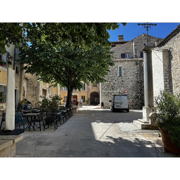 Picture France Vence 2024-04 11 - Center Vence