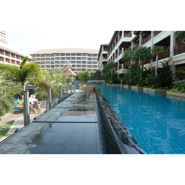 Picture Thailand Pattaya Grand Heritage Hotel 2011-01 10 - Around Grand Heritage Hotel