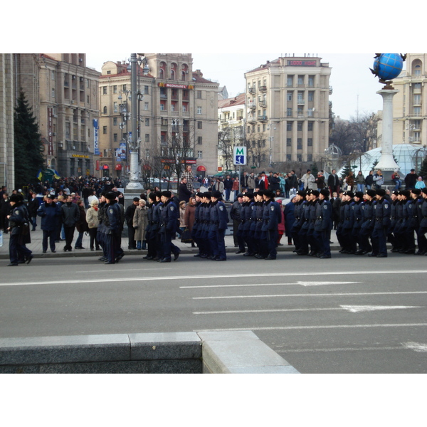 Picture Ukraine Kiev Kreschatyk Street 2007-03 73 - History Kreschatyk Street