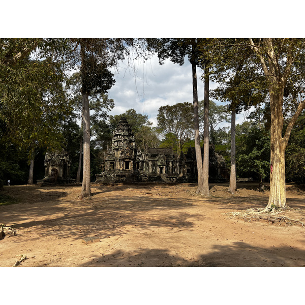 Picture Cambodia Siem Reap Thommanon 2023-01 21 - Recreation Thommanon