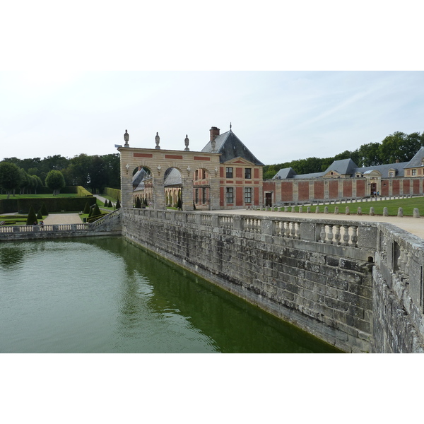 Picture France Vaux Le Vicomte Castle Vaux Le Vicomte Gardens 2010-09 49 - Around Vaux Le Vicomte Gardens